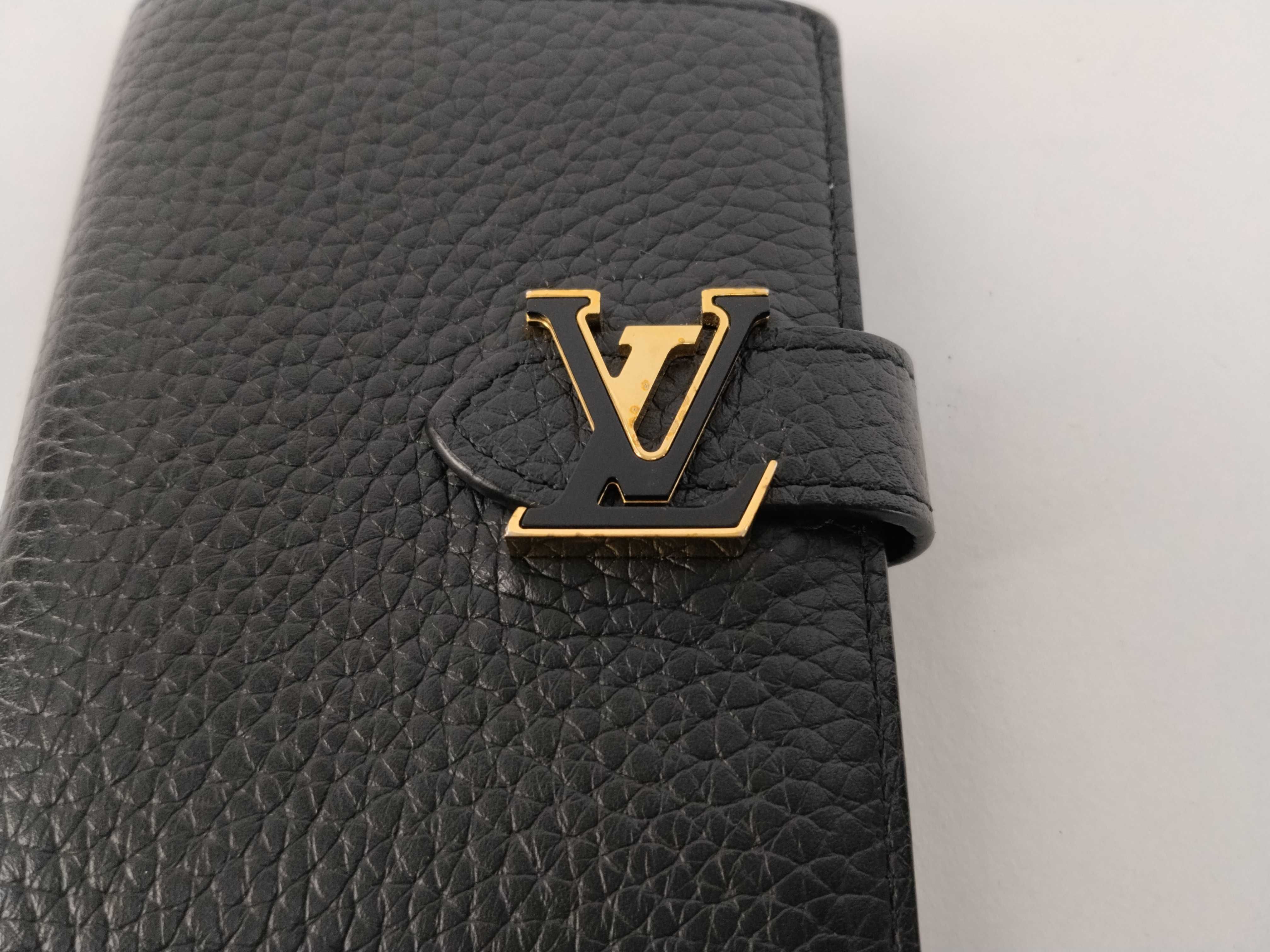 LV folding wallet Capucines wallet — view 8