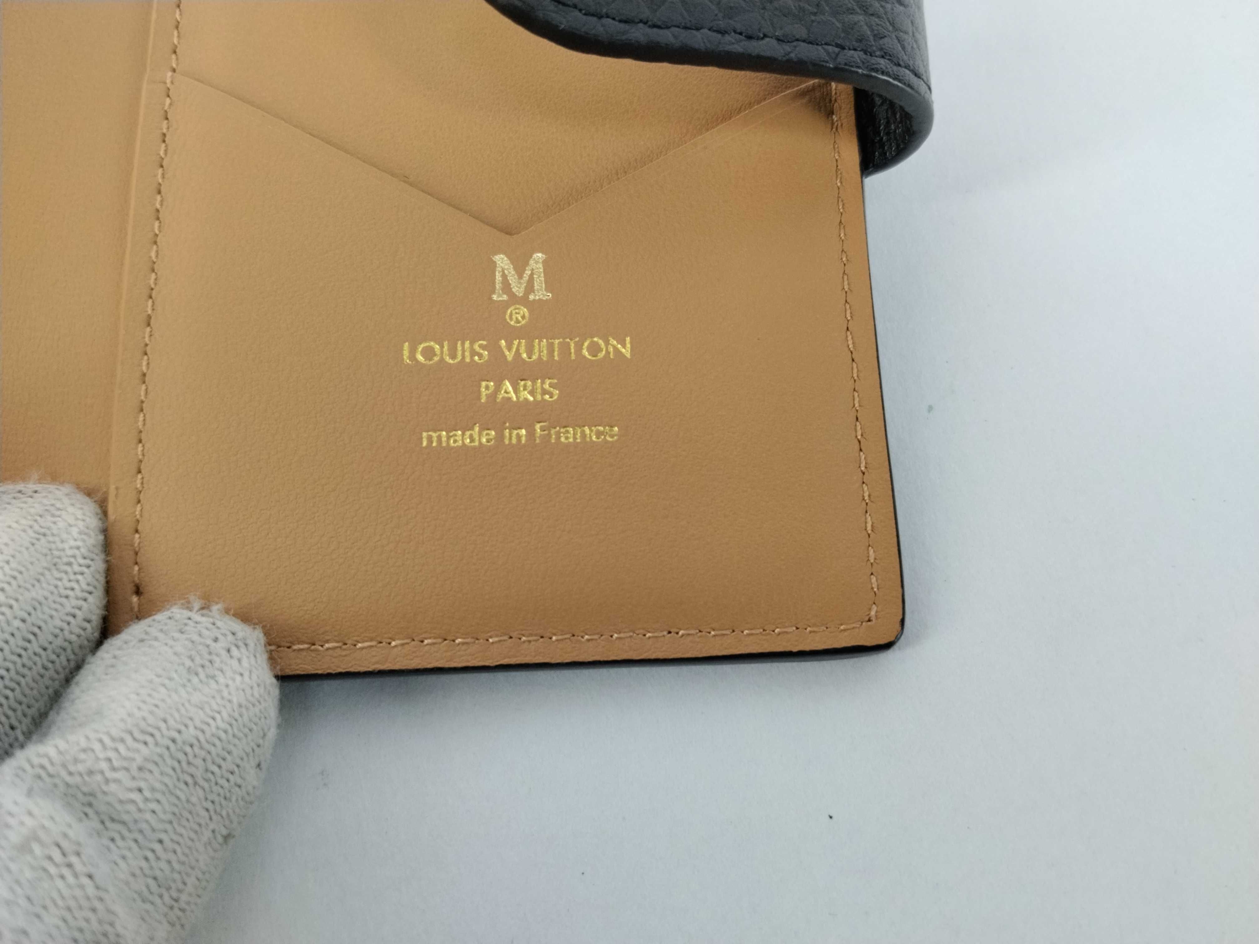 LV folding wallet Capucines wallet — view 10