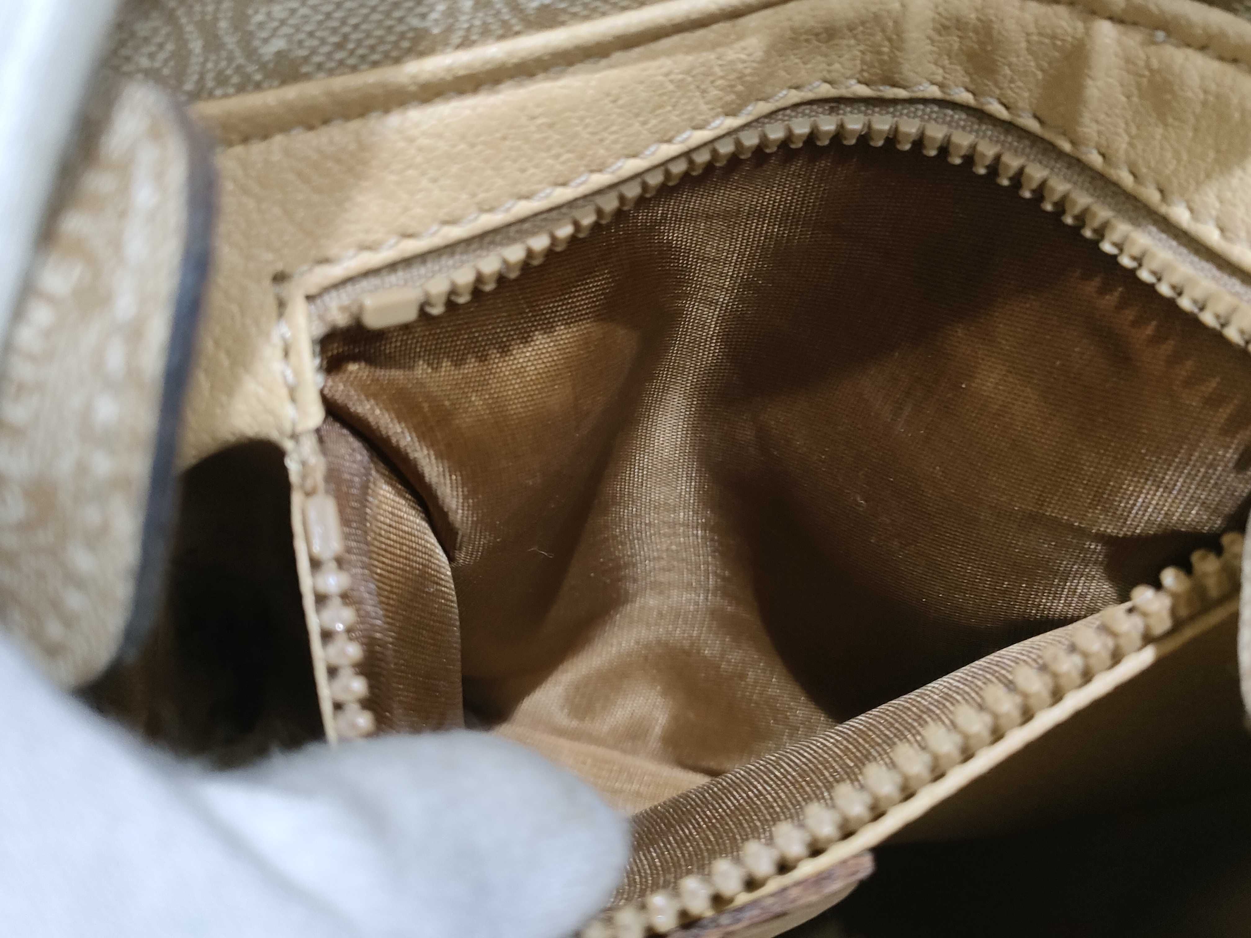 MO6 Shoulder Bag — view 9
