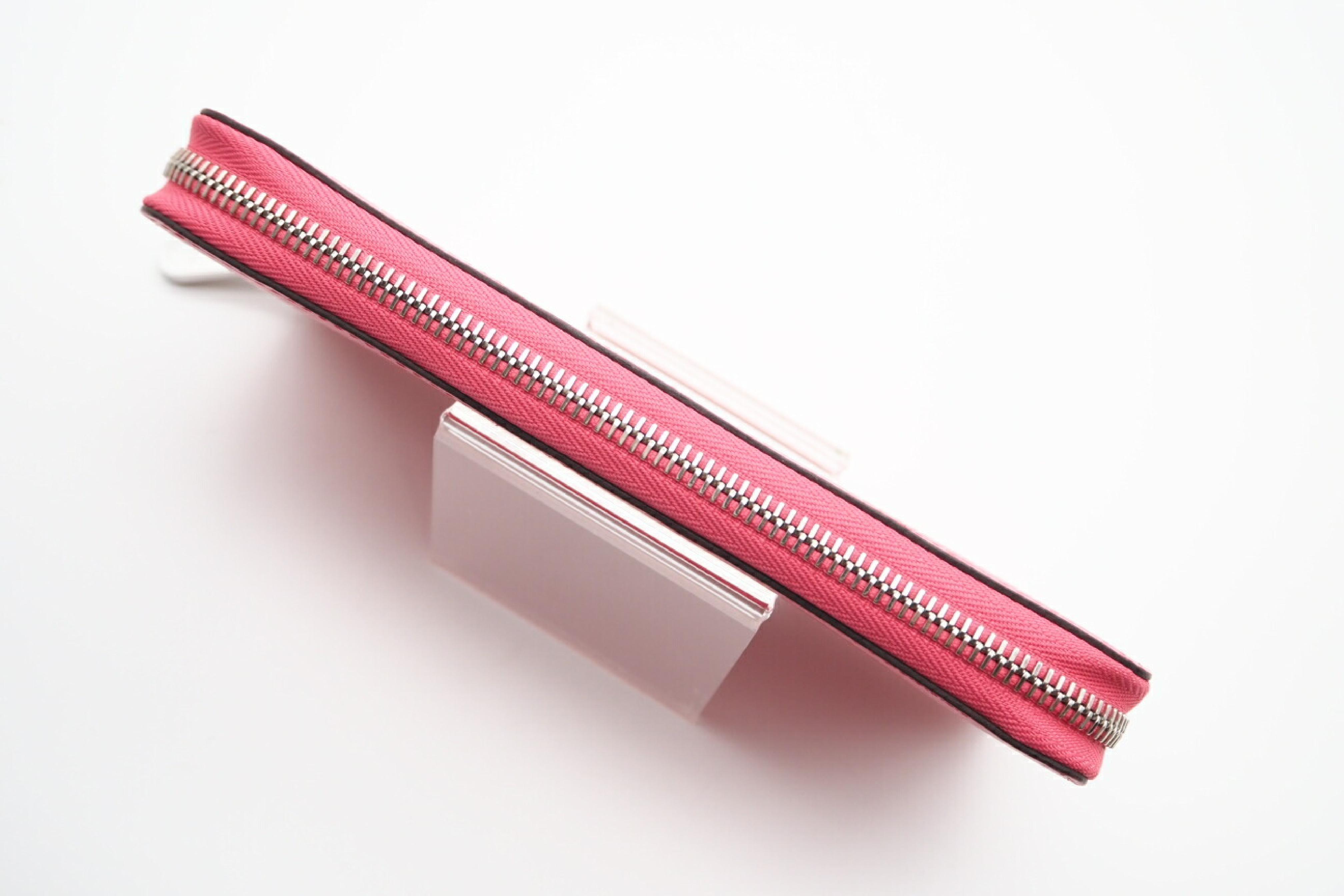 M83074 Epi Zippy Wallet Pink Sky, with dust bag and box. — view 4