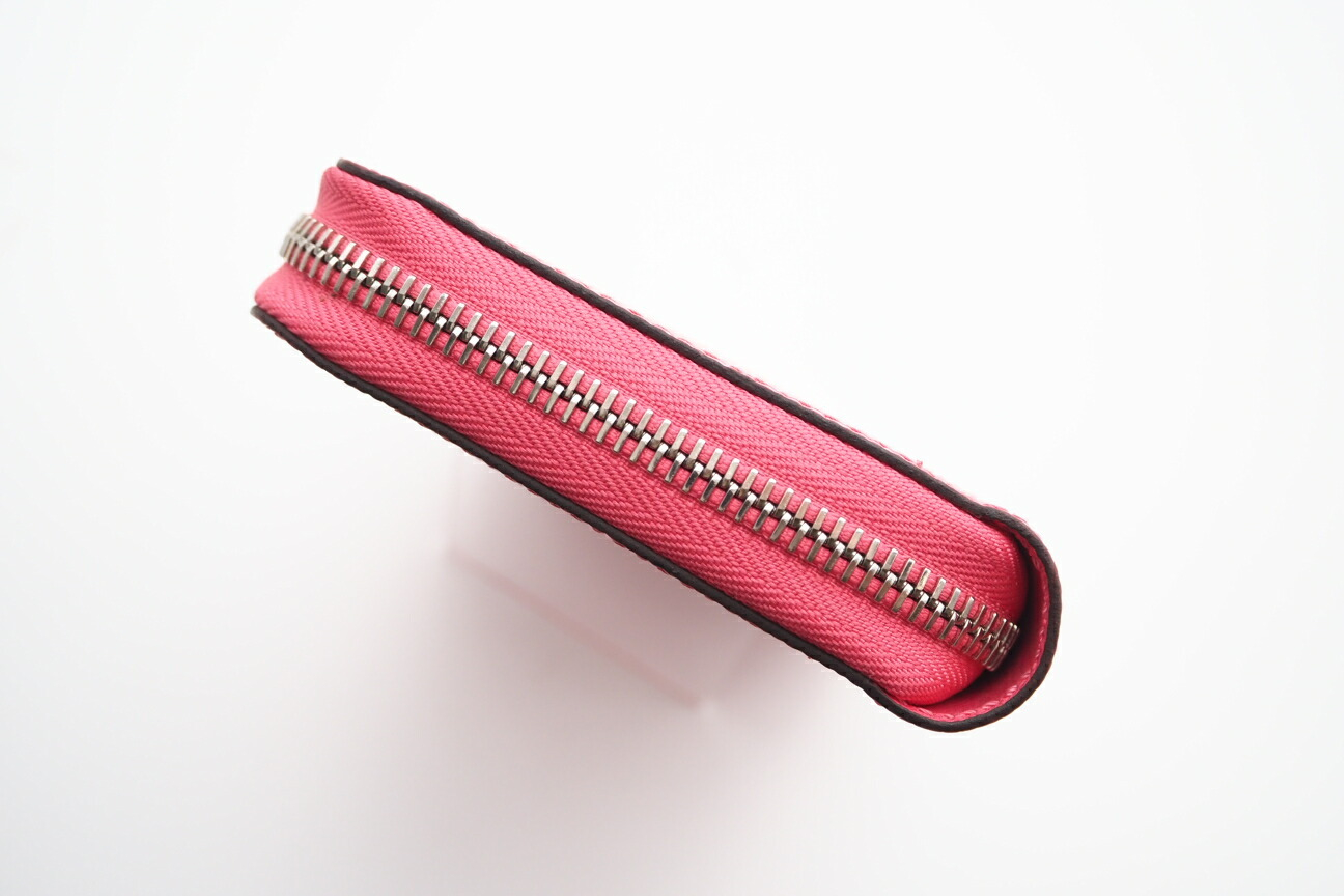 M83074 Epi Zippy Wallet Pink Sky, with dust bag and box. — view 6