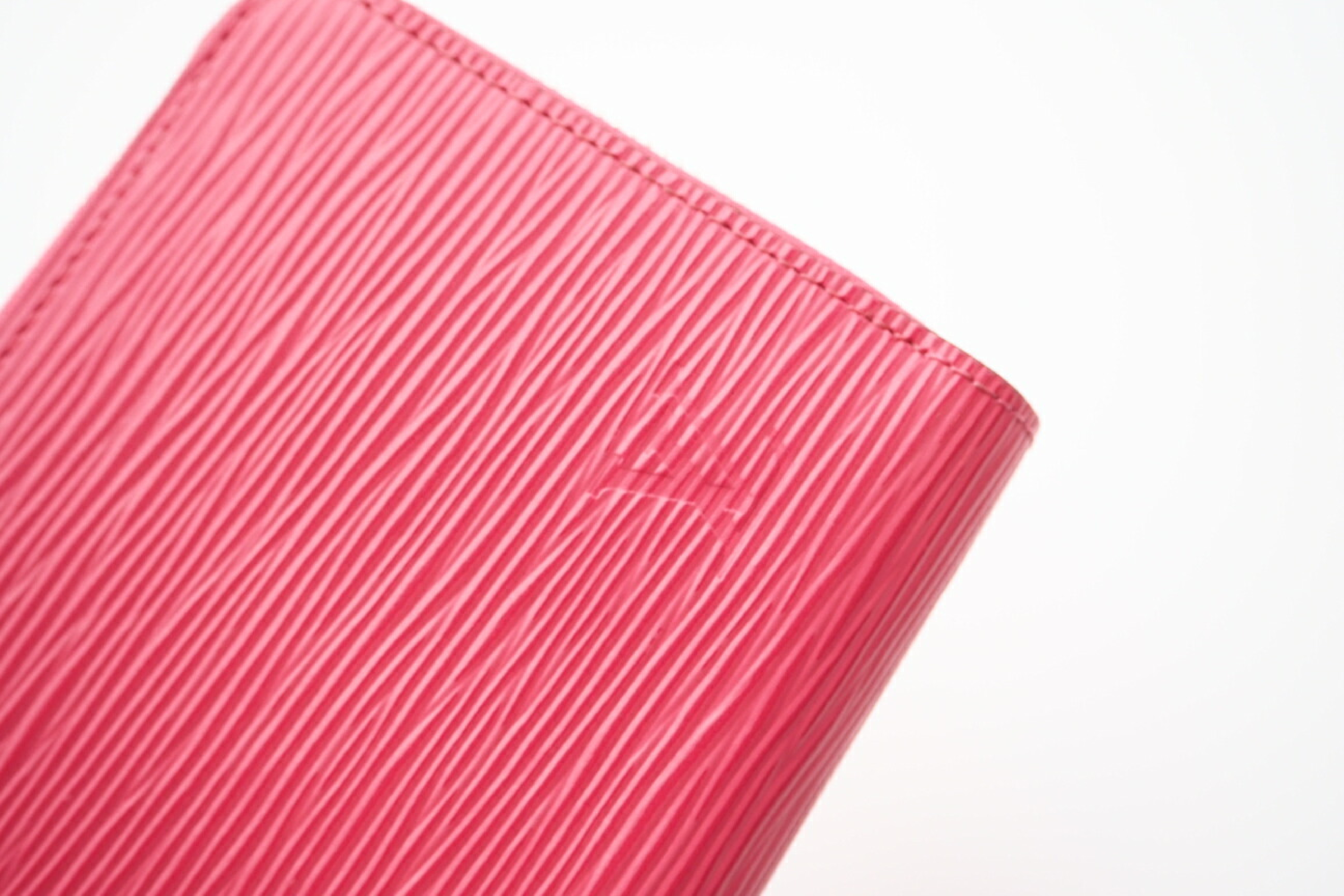 M83074 Epi Zippy Wallet Pink Sky, with dust bag and box. — view 10