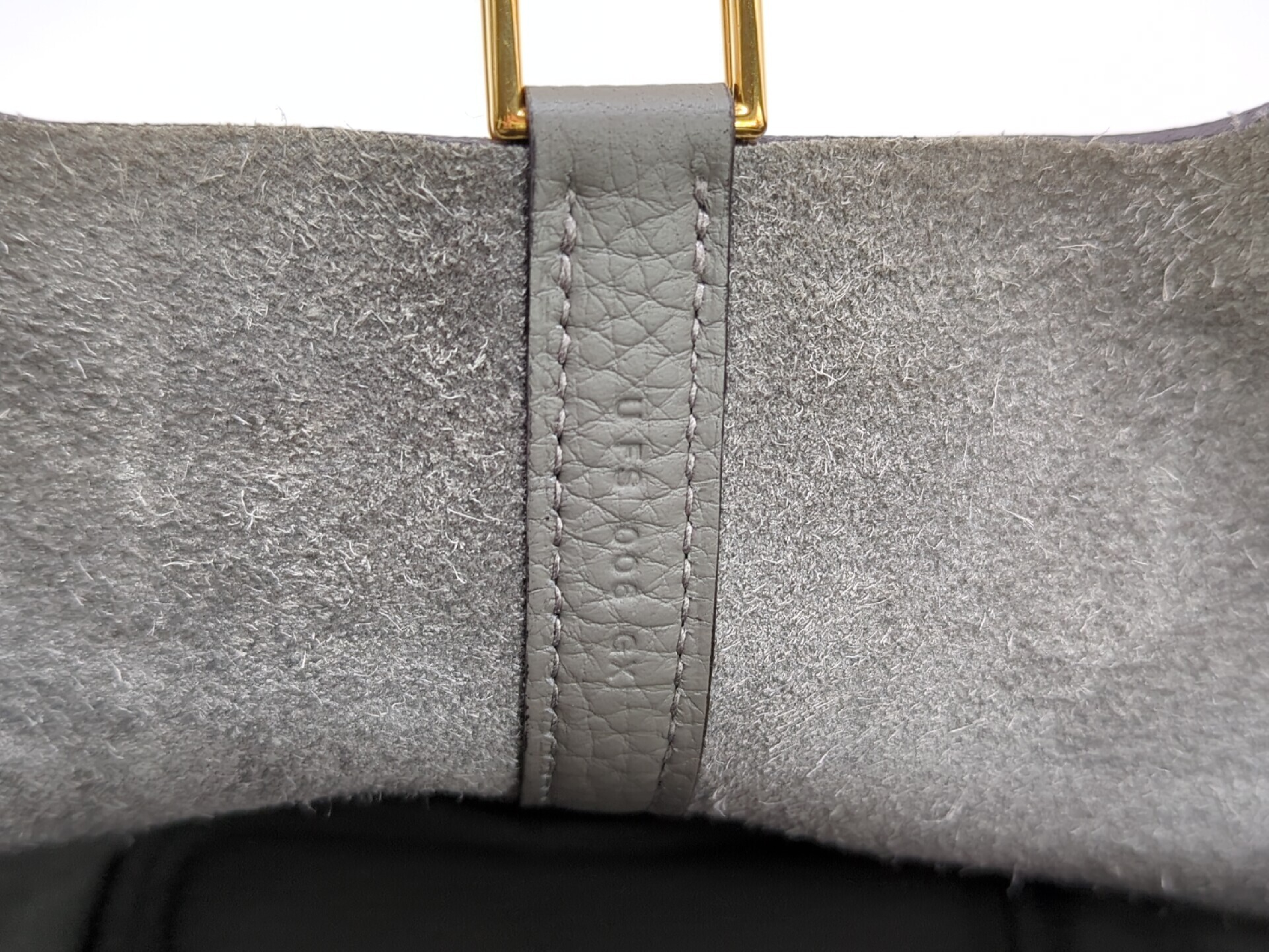 Picotin Lock PM Taurillon Clemence Leather Vert Amande Gold Hardware U Stamp Handbag — view 11