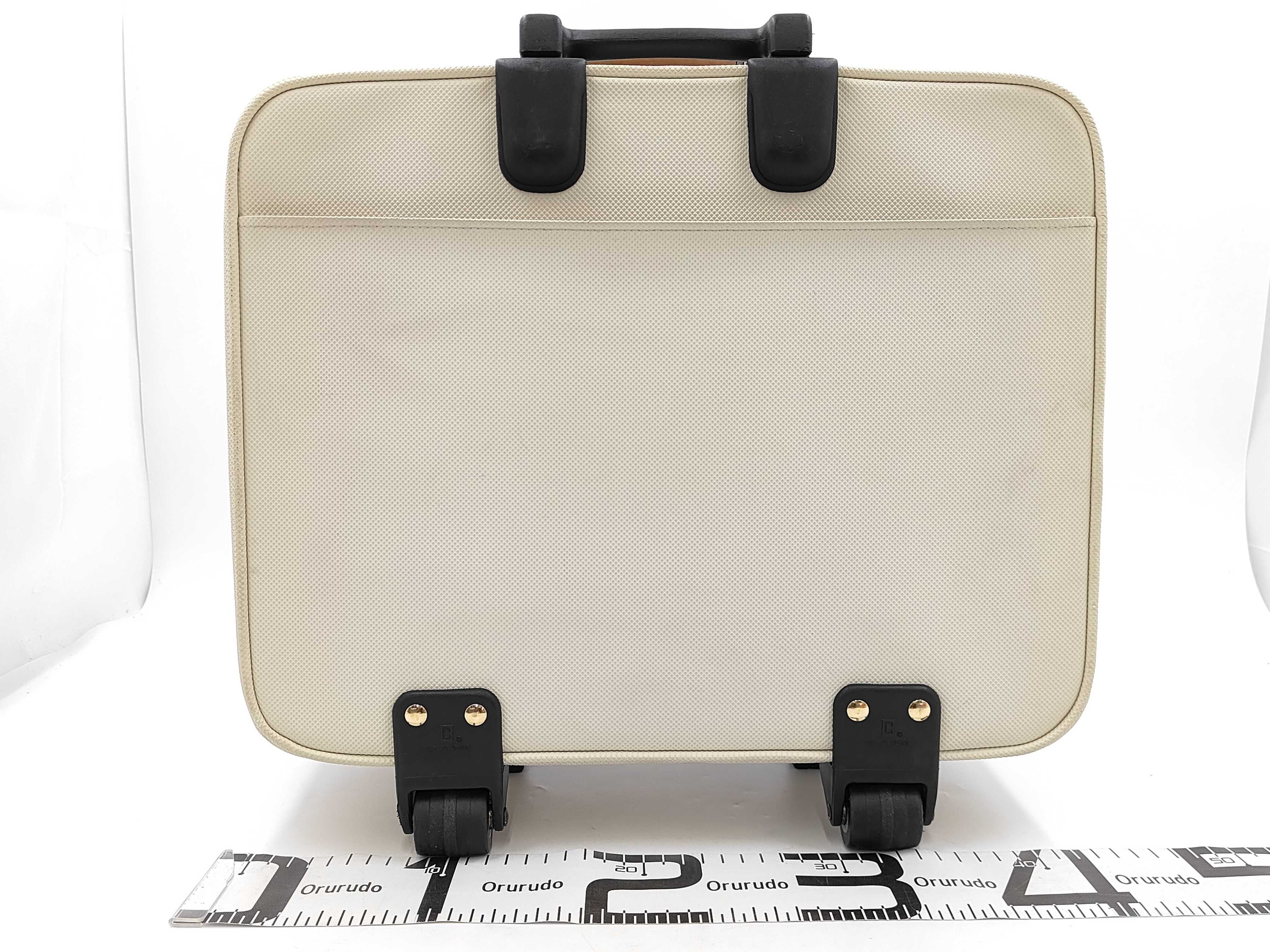 Leather Carry Case White Suitcase — view 2
