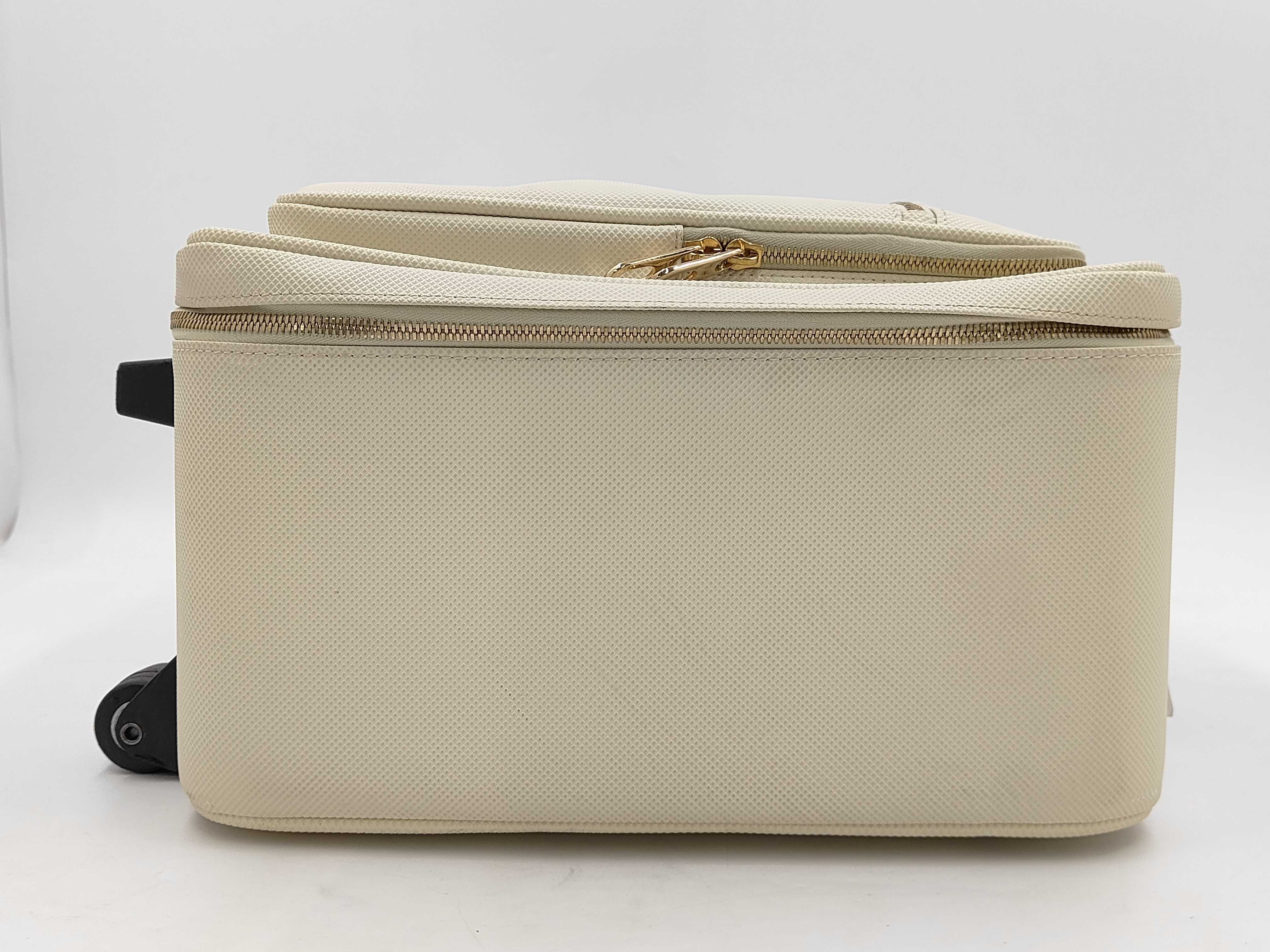 Leather Carry Case White Suitcase — view 13