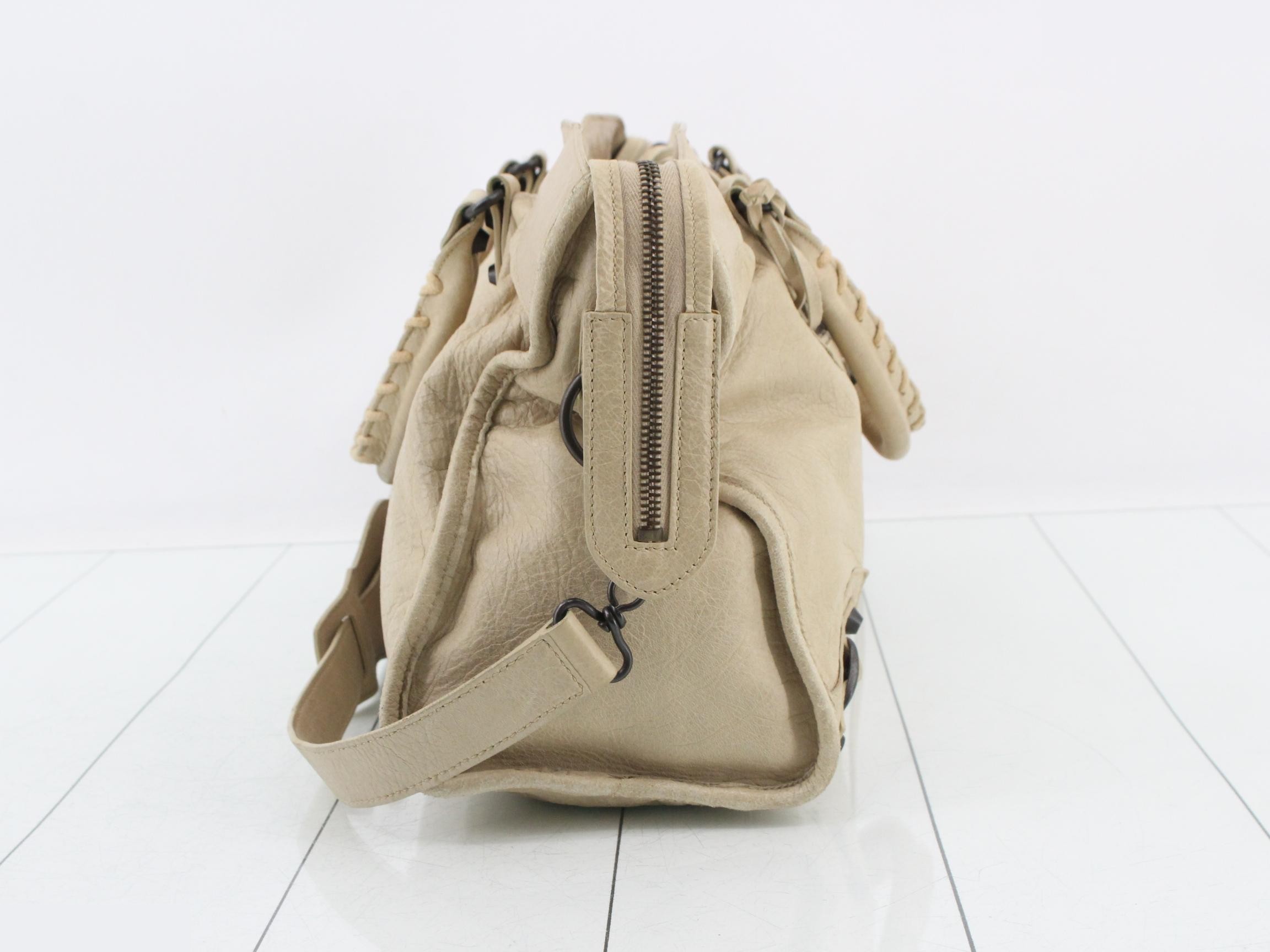 Classic (Bag) City 2-Way Handbag — view 4