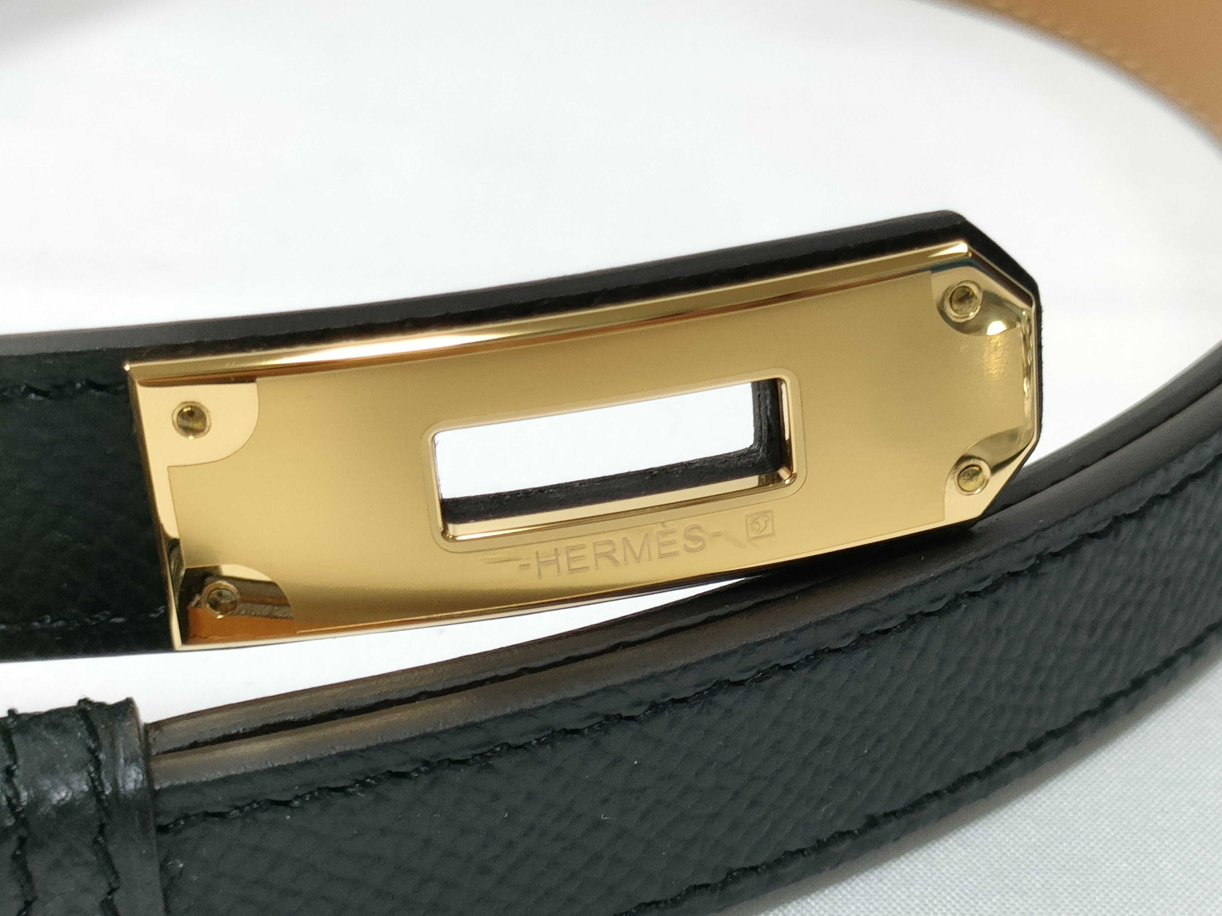 Kelly Belt, Black with Gold Hardware, W Stamp — view 7