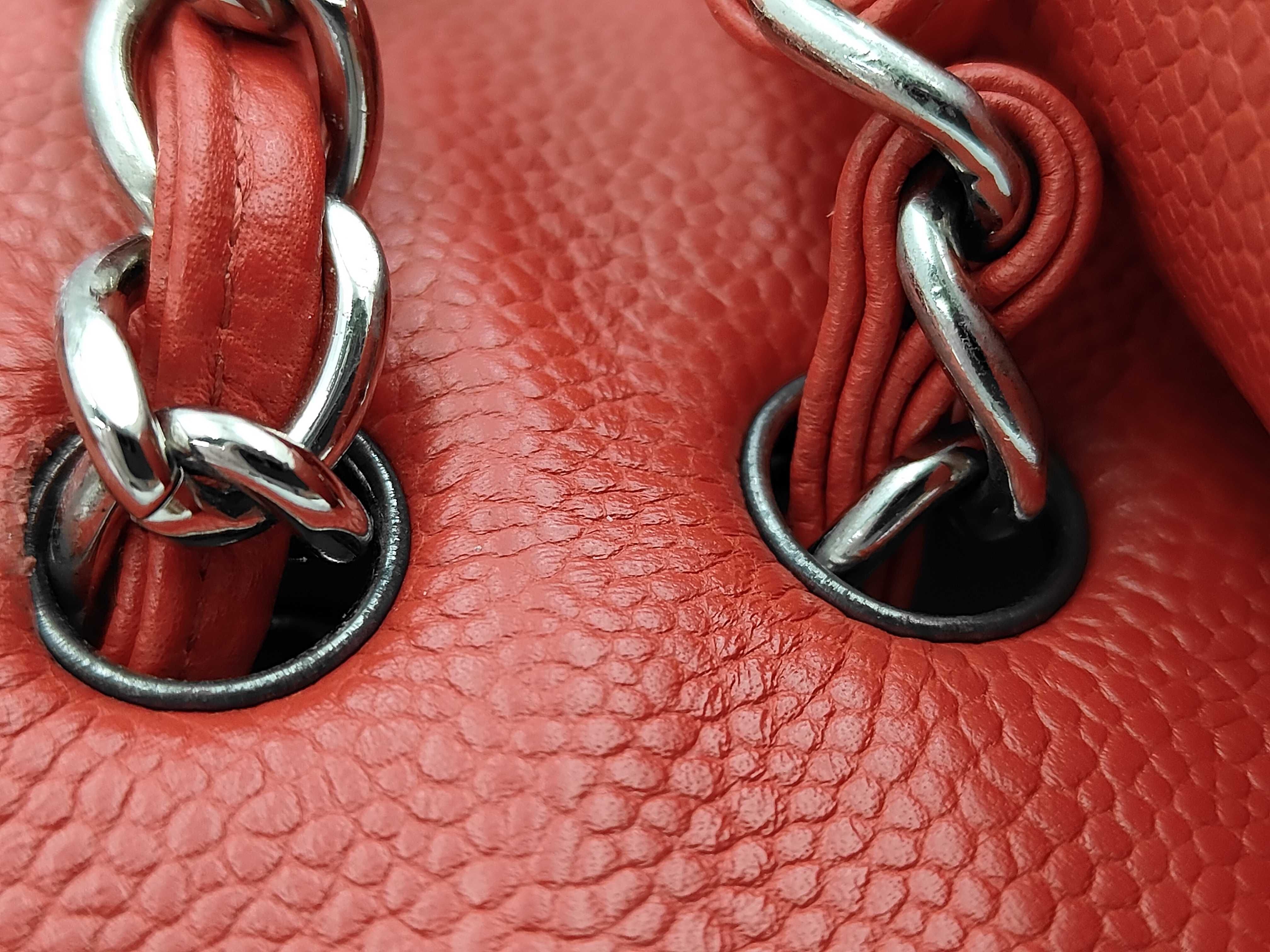 Matelassé 30 Double Flap Chain Shoulder Bag, Caviar Leather, Red — view 7