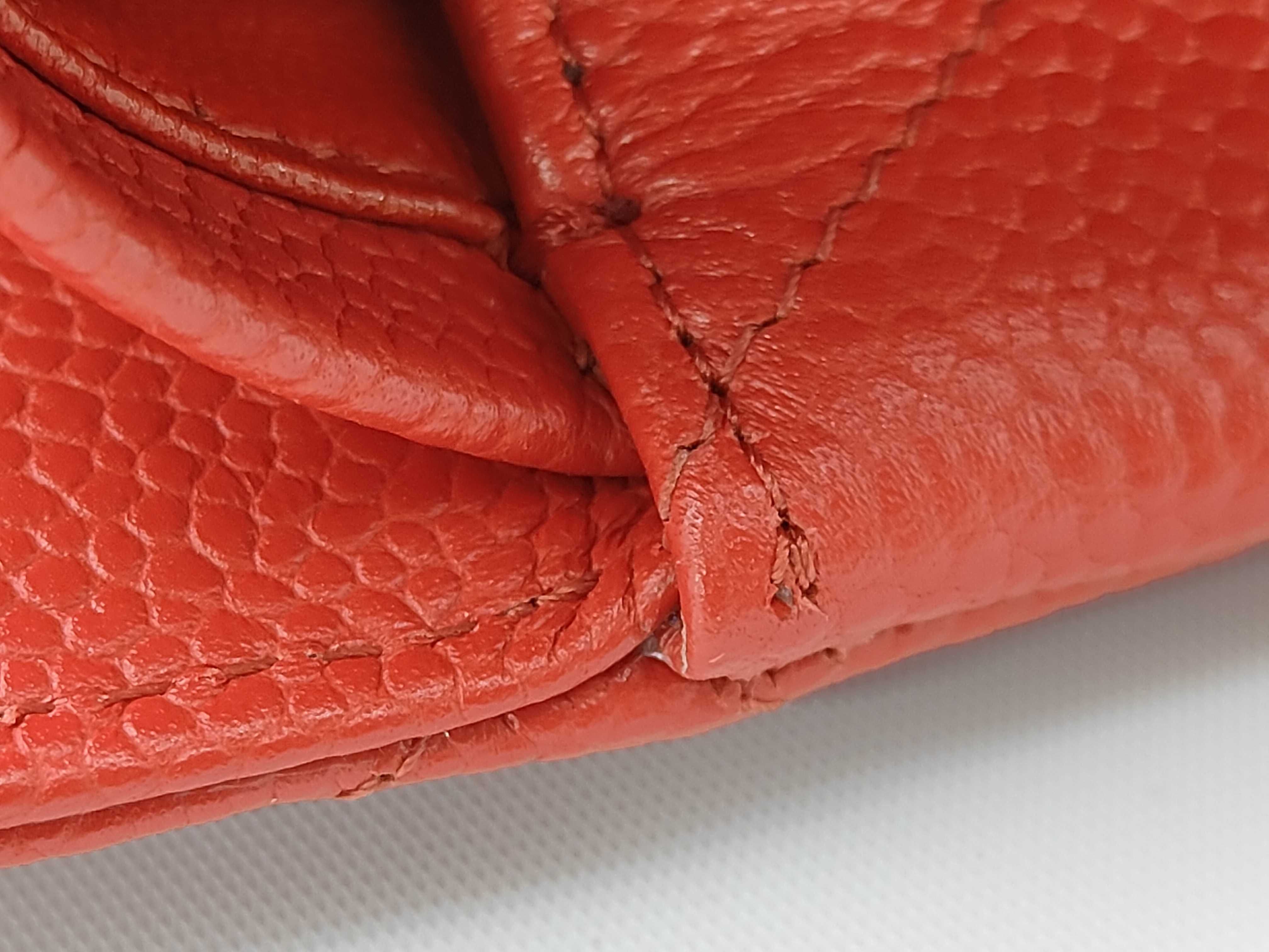 Matelassé 30 Double Flap Chain Shoulder Bag, Caviar Leather, Red — view 8