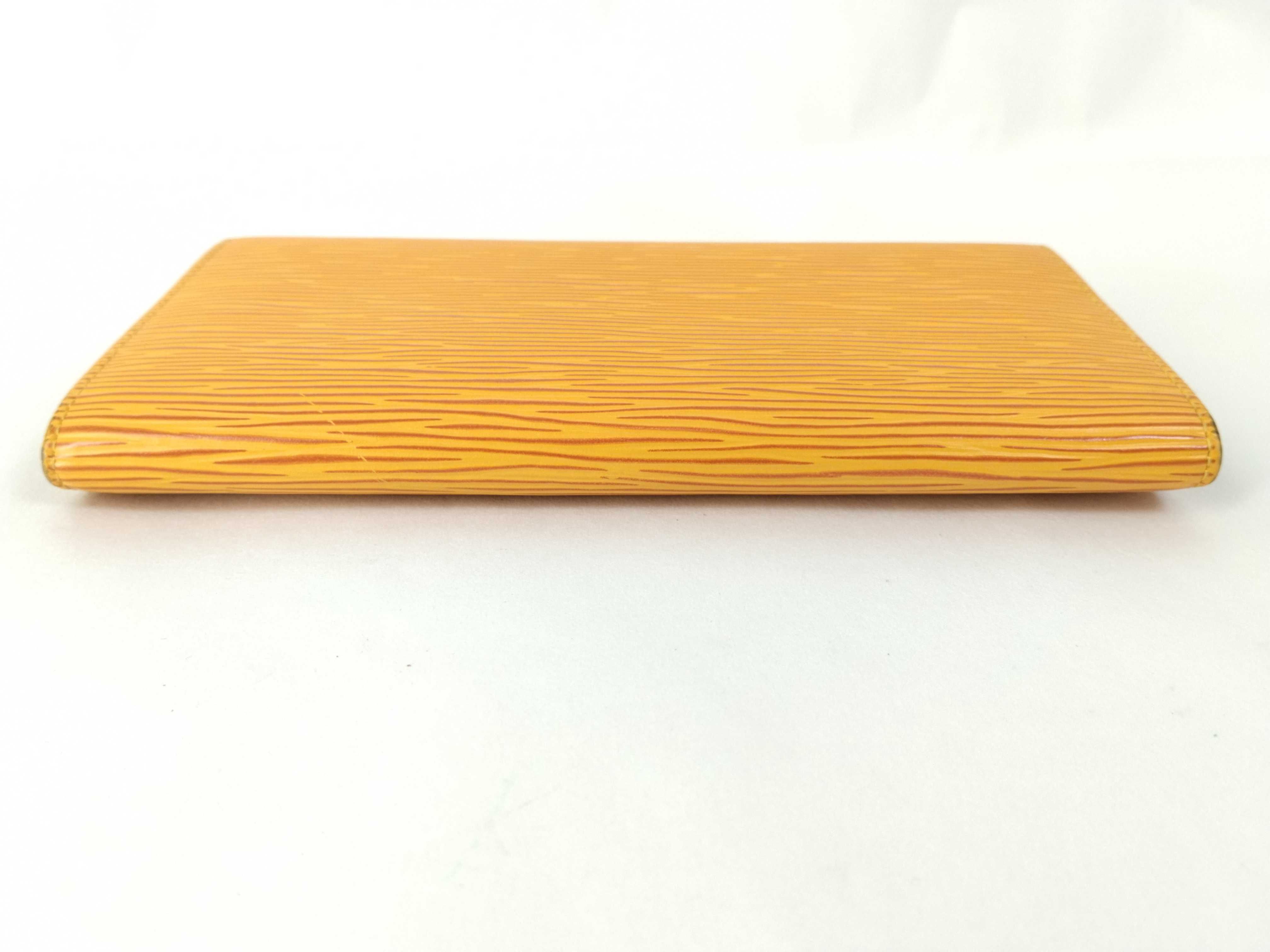 Epi / Epi / Portemonnaie Credit / M63579 / Long Wallet / Leather Wallet — view 4
