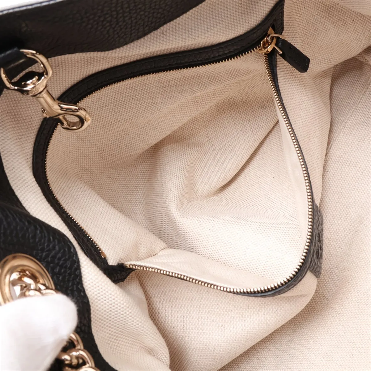 Soho 536196 Leather Chain Shoulder Bag, Black — view 8