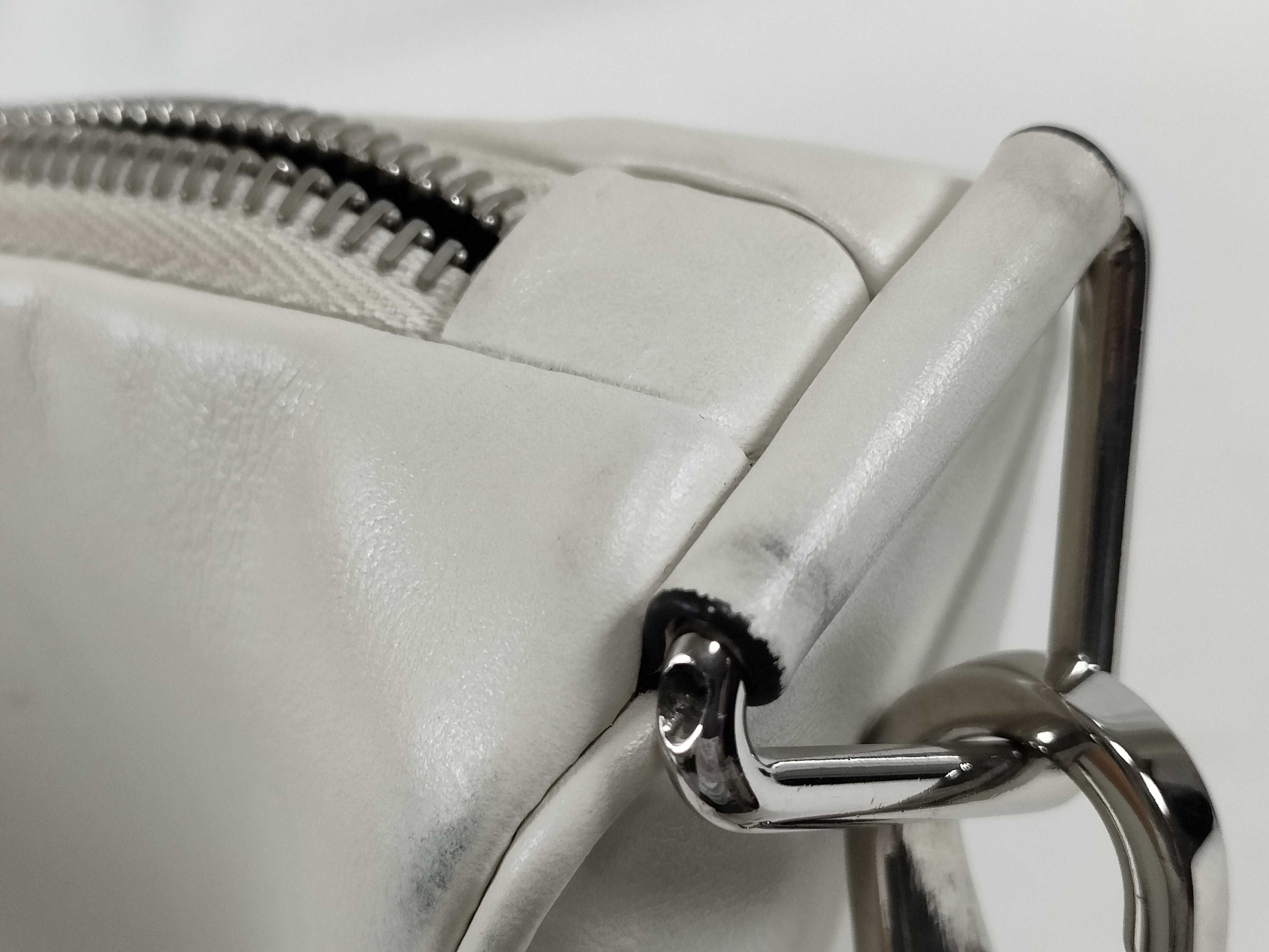 Triangle Leather White Shoulder Bag — view 15