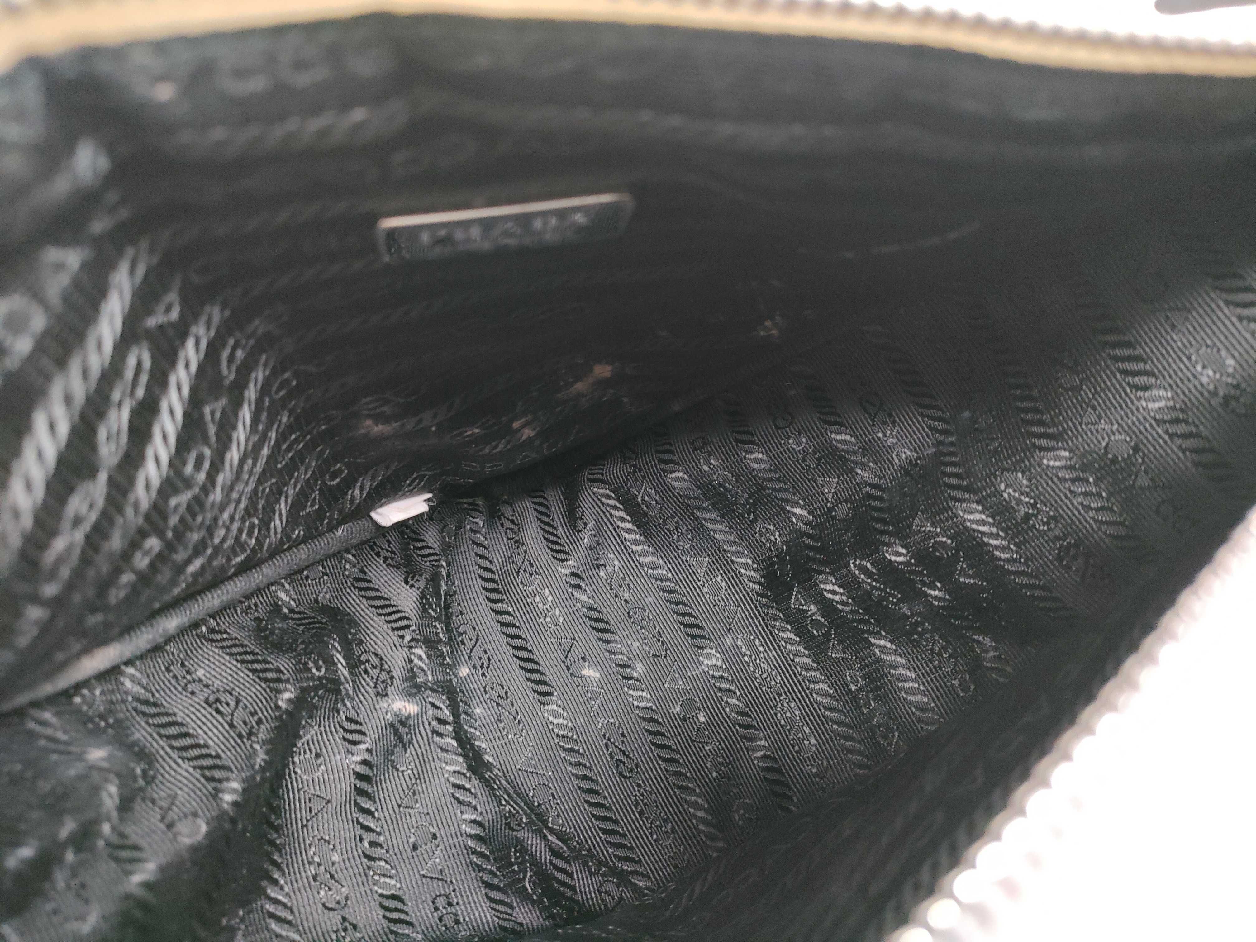 Triangle Leather White Shoulder Bag — view 10