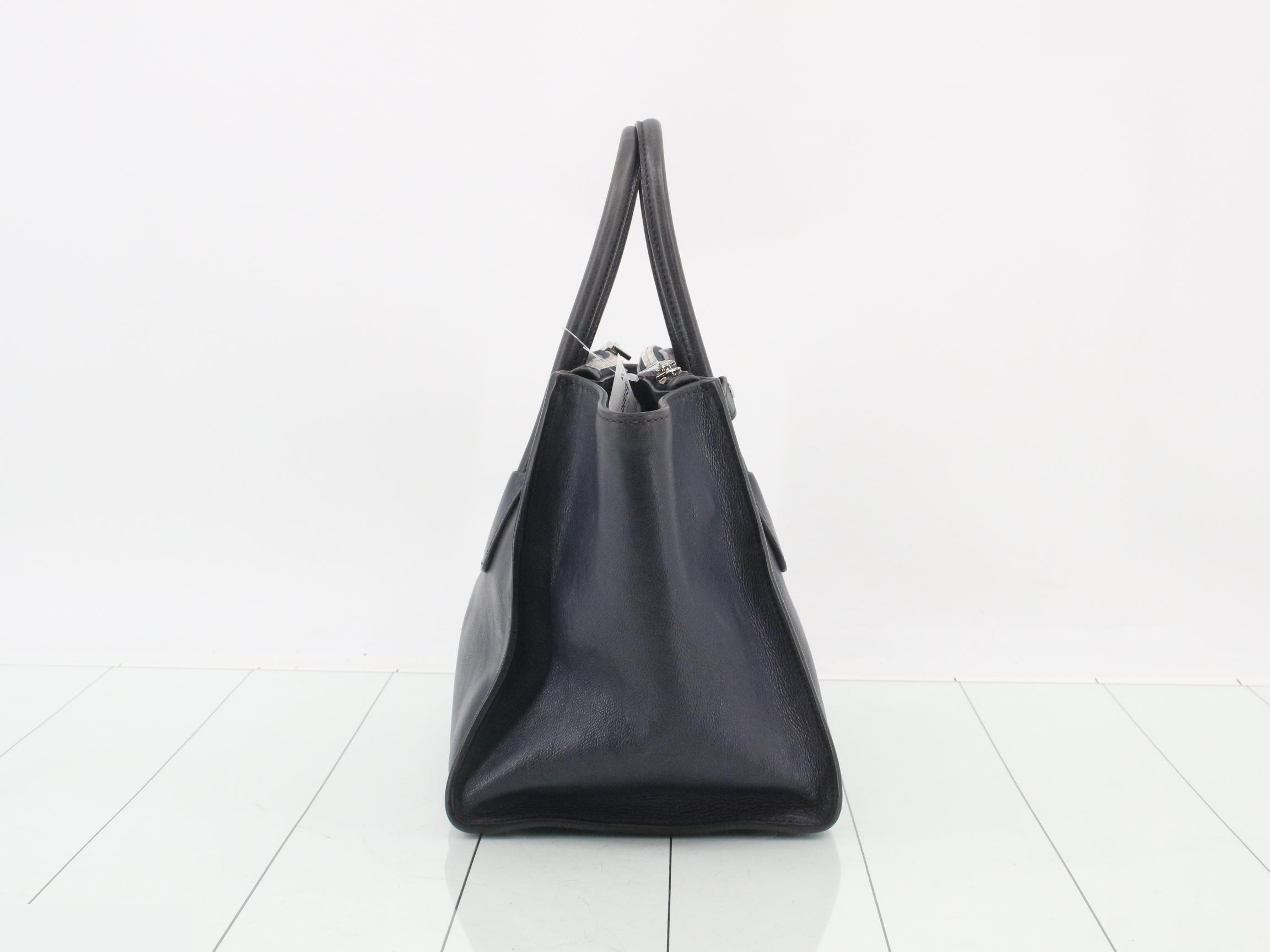 Other lines: Bags & Tote Bags - 2-Way Tote Bags — view 3
