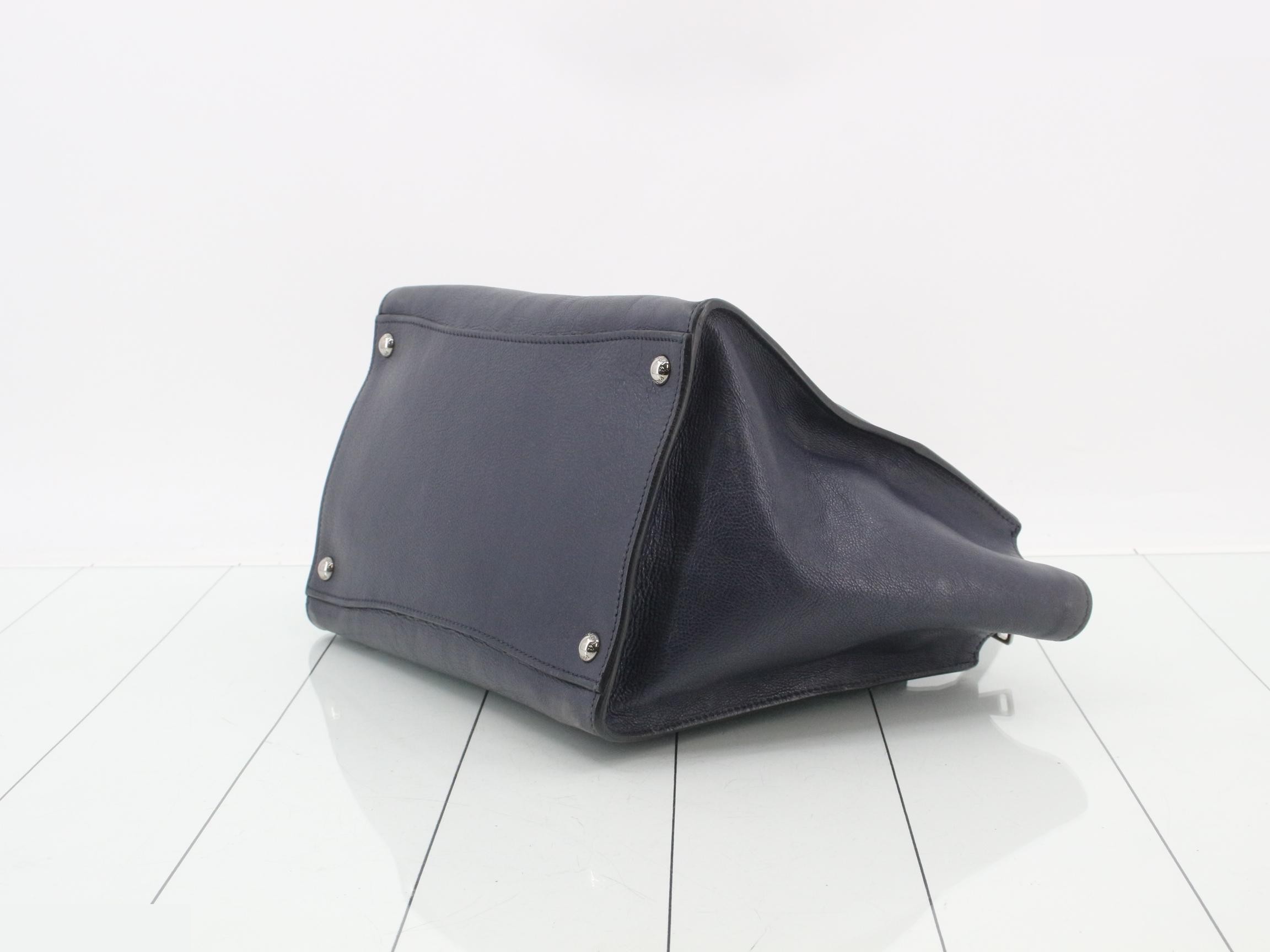 Other lines: Bags & Tote Bags - 2-Way Tote Bags — view 6