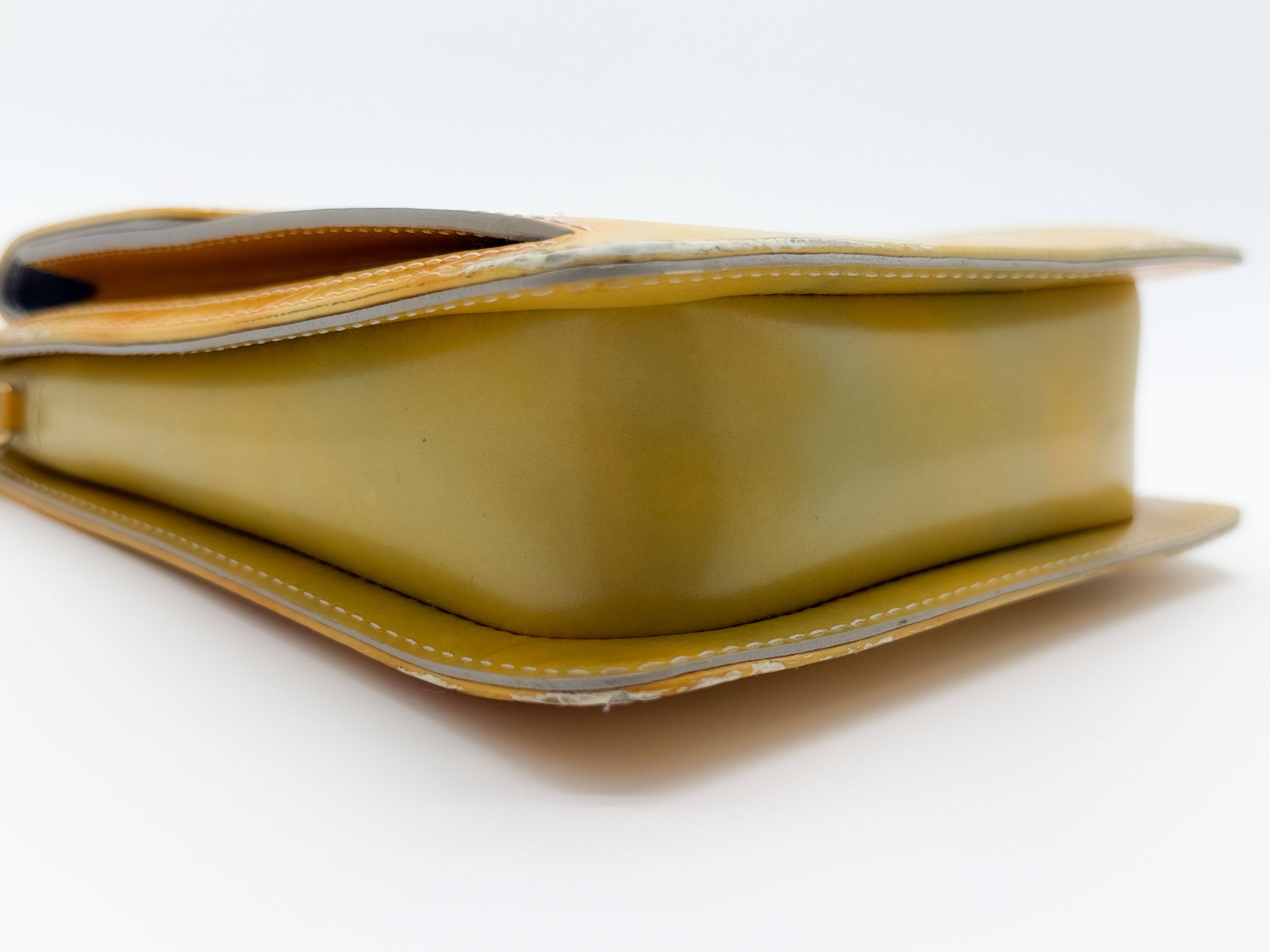 Monogram Vernis M91059 Mott Lime Yellow Shoulder Bag — view 7