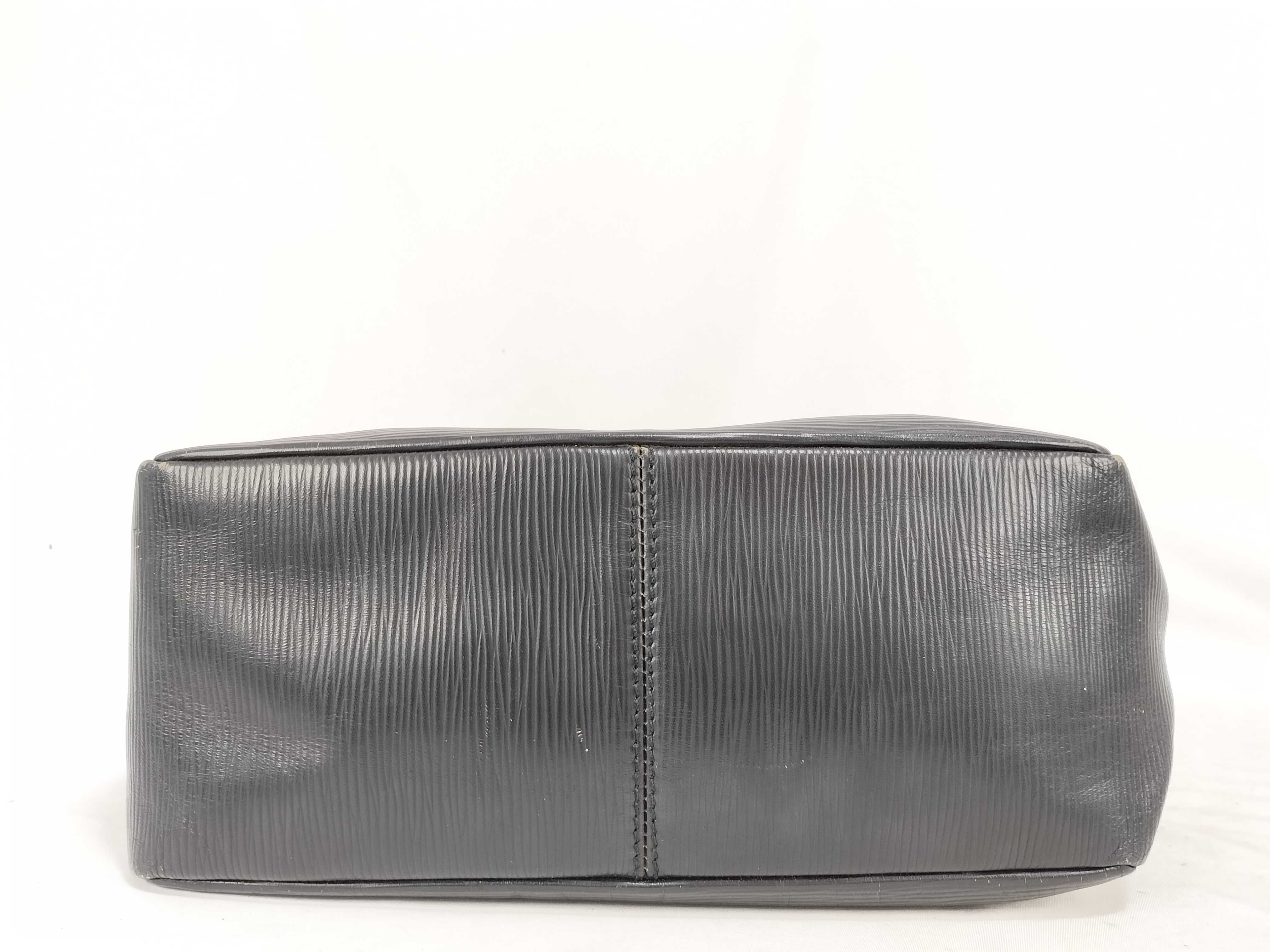 Handbag / Leather Handbag — view 8