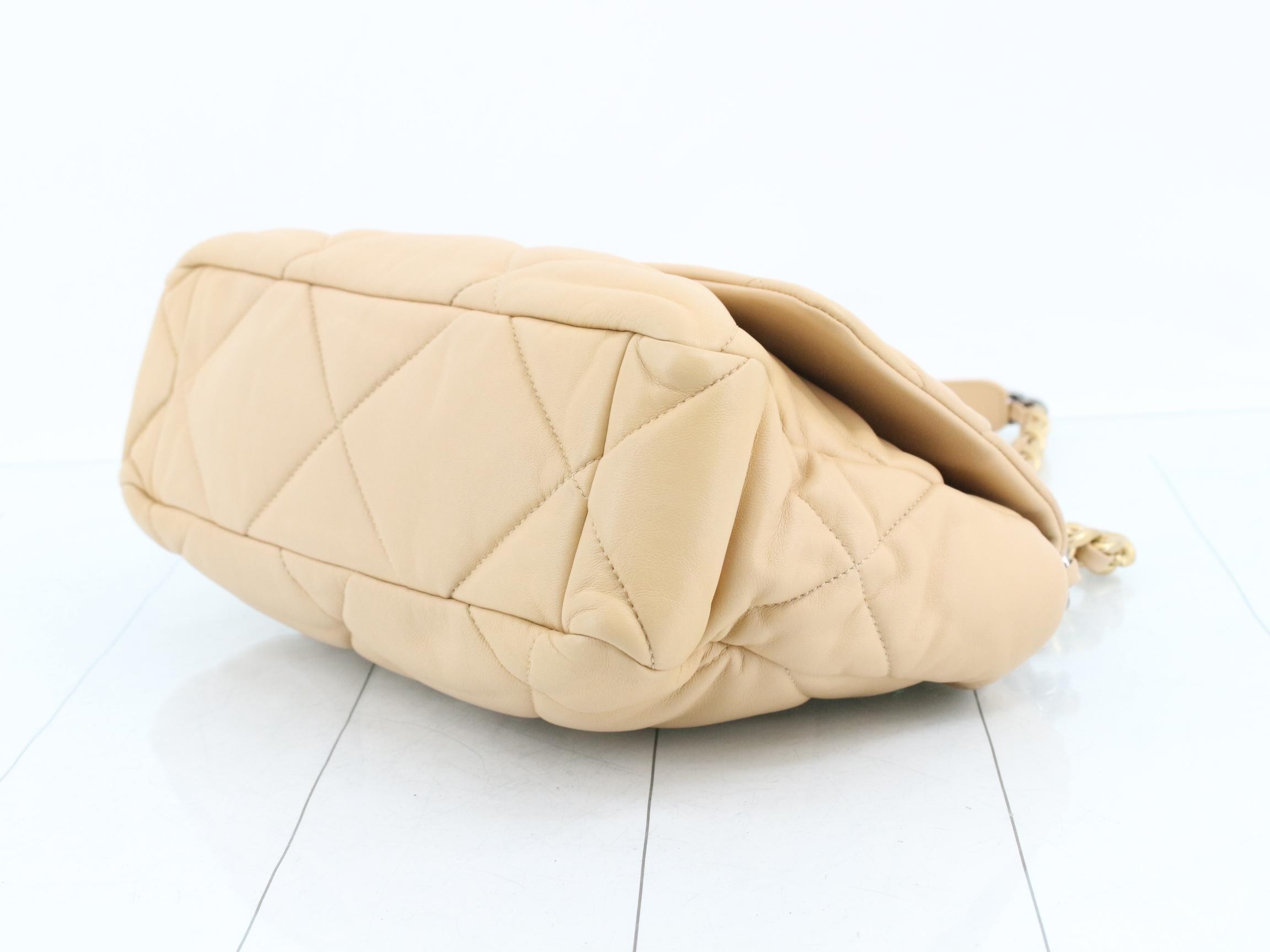 19 2-Way Handbag/Chain Shoulder Bag, Beige — view 6