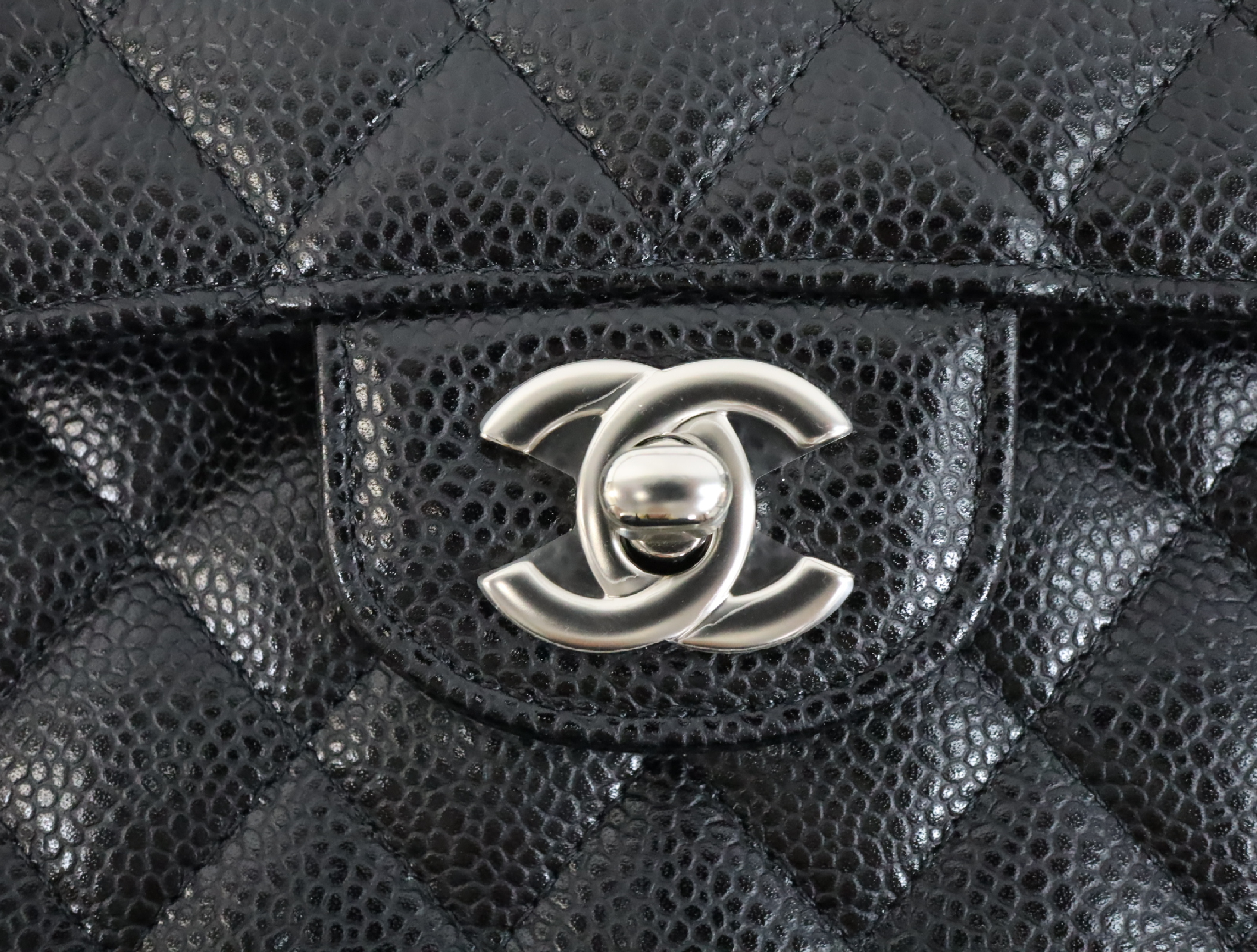 Matelassé 23 Caviar Skin Double Flap Black Serial Number 30s Silver Hardware A01113? Shoulder Bag — view 11