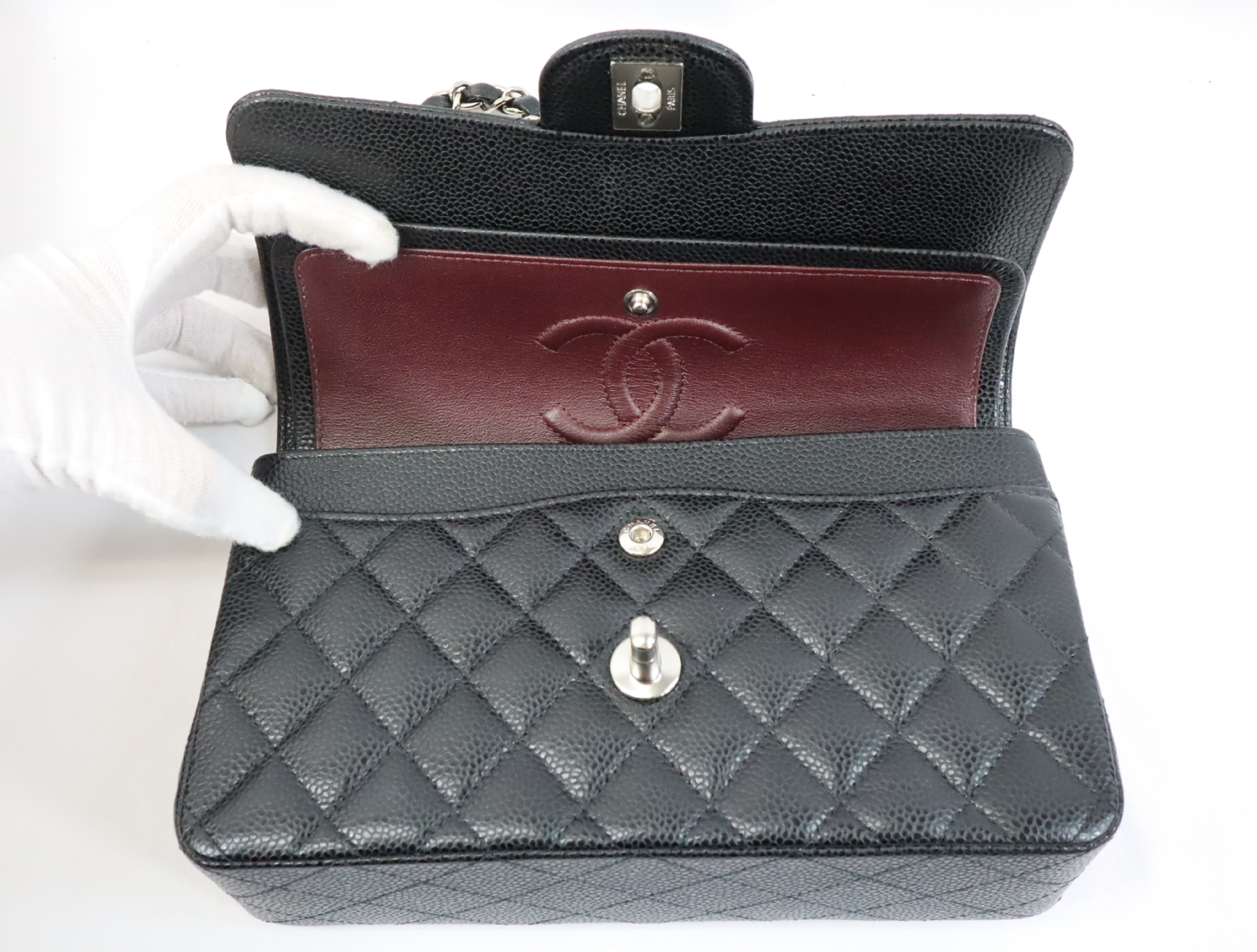 Matelassé 23 Caviar Skin Double Flap Black Serial Number 30s Silver Hardware A01113? Shoulder Bag — view 12