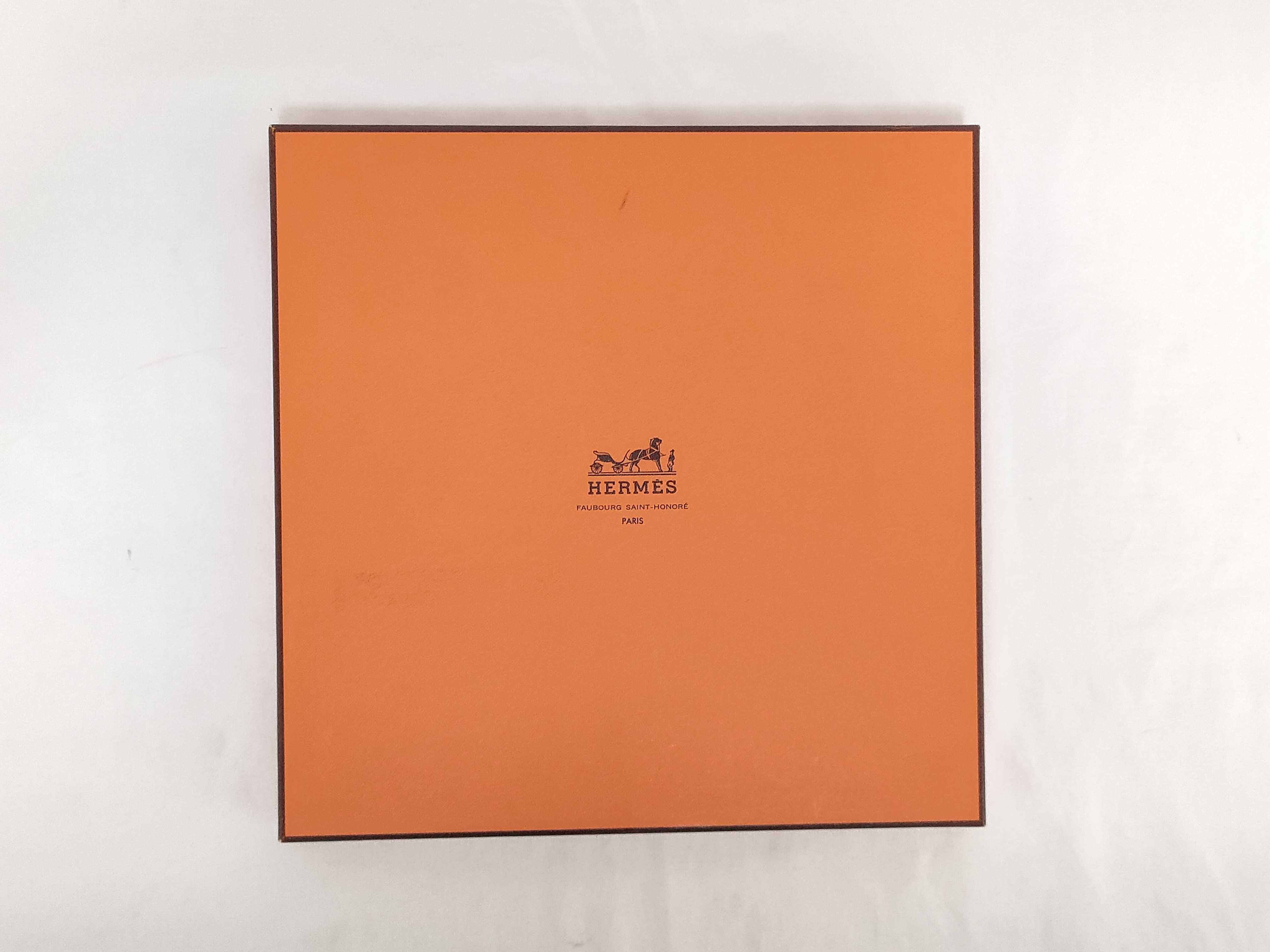 Carre 90 Desert Leather Trim and other accessories — view 11