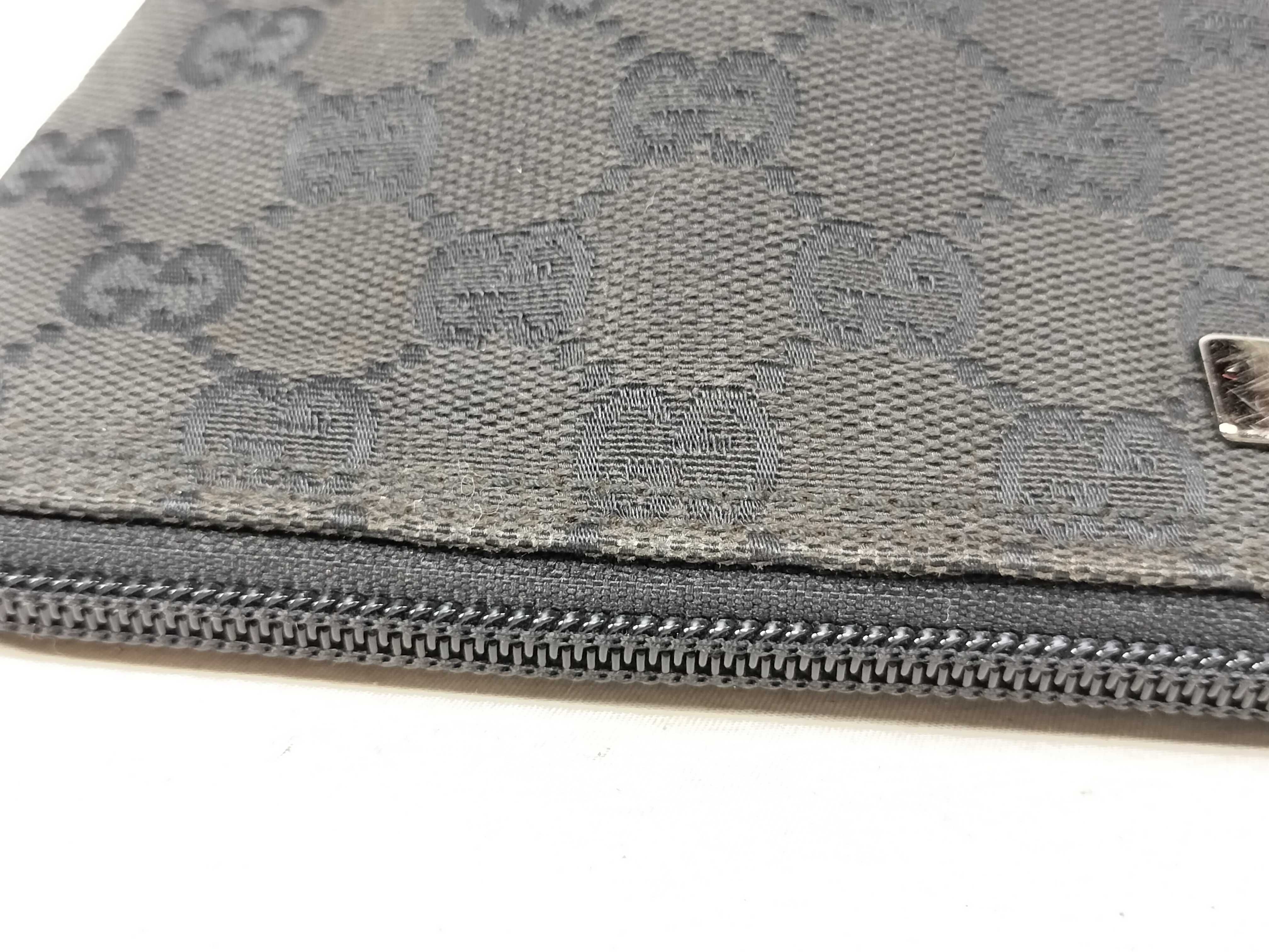 GG Canvas Accessory Pouch GG Canvas Handbag — view 6