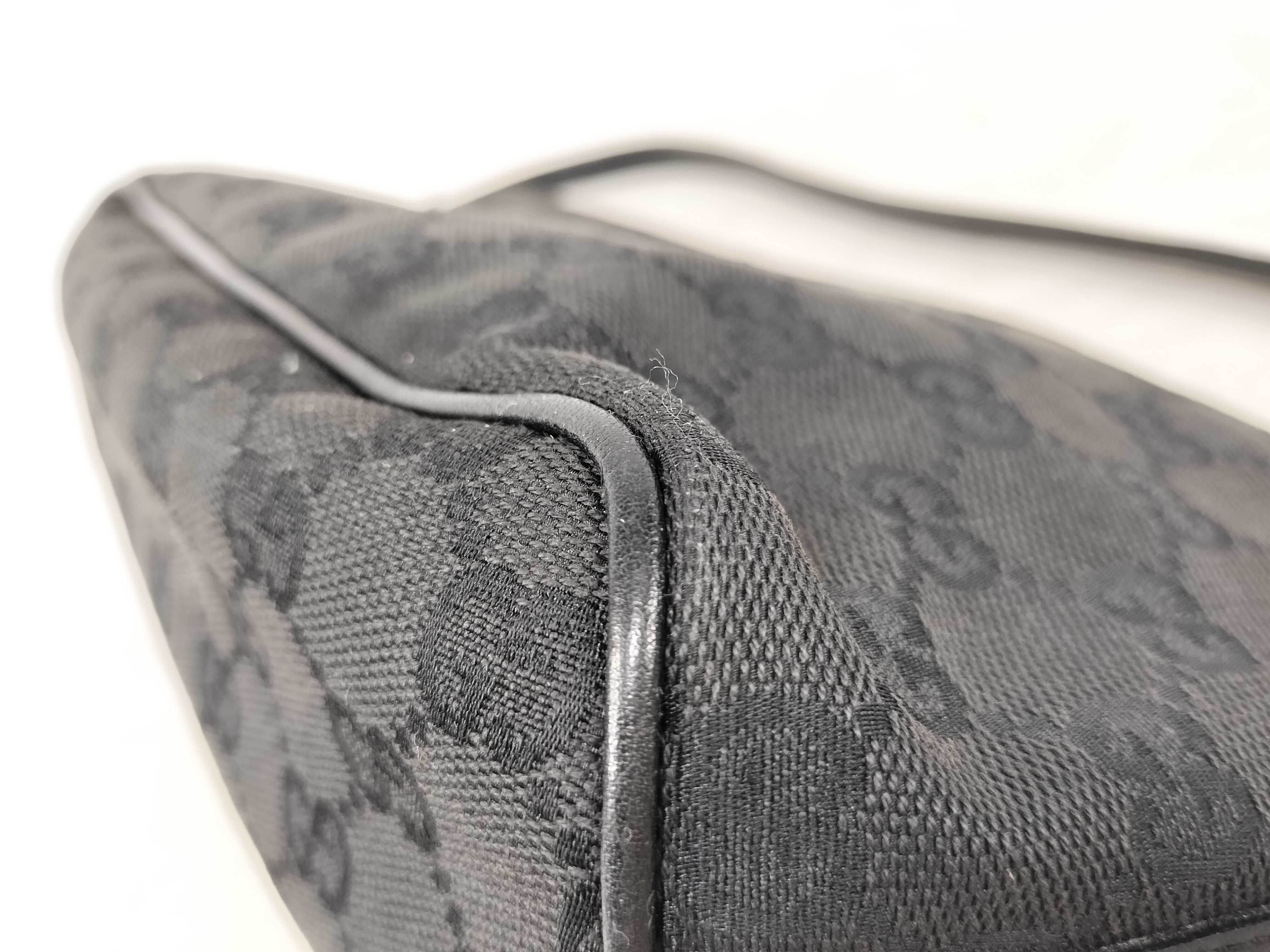 GG Canvas Accessory Pouch GG Canvas Handbag — view 7