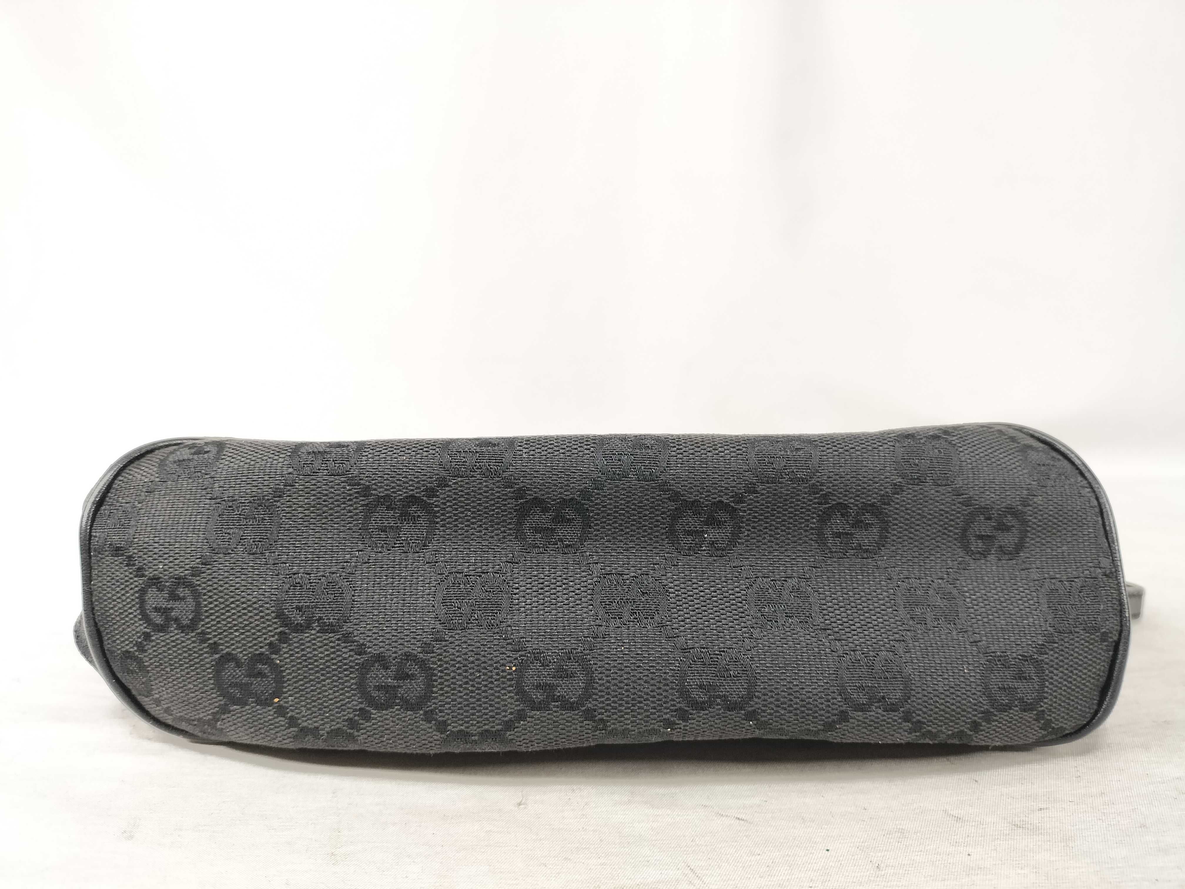 GG Canvas Accessory Pouch GG Canvas Handbag — view 8