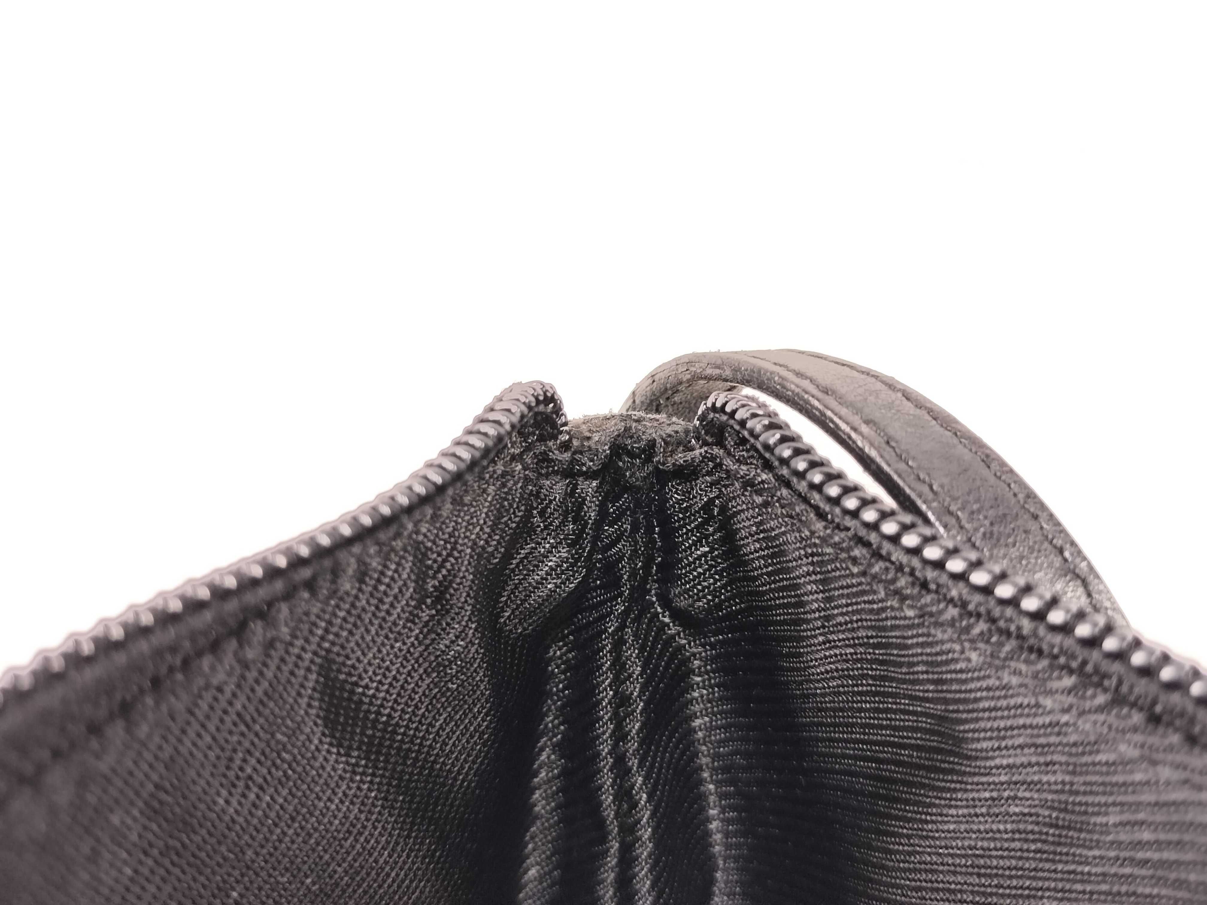 GG Canvas Accessory Pouch GG Canvas Handbag — view 9
