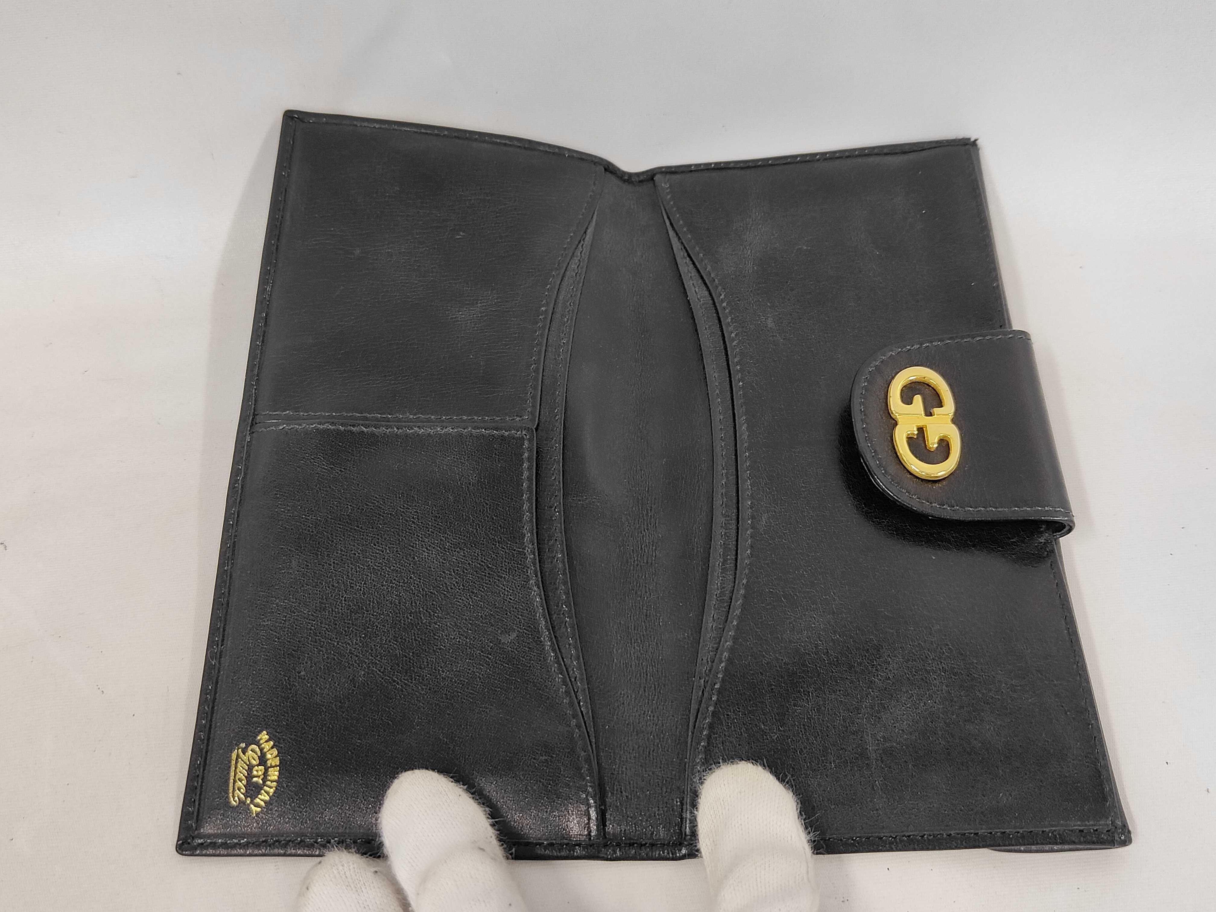 Old Gucci Long Wallet — view 8
