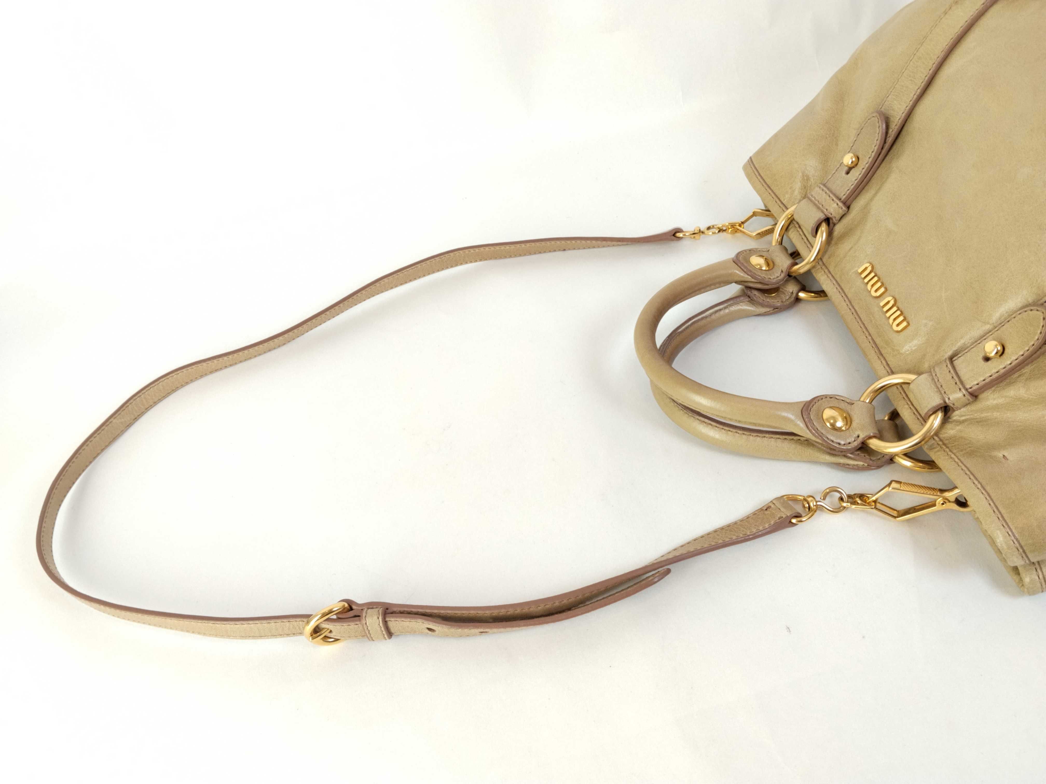 Vitello Luxe Handbag, 2-way Shoulder Bag, Gathered Handbag — view 3