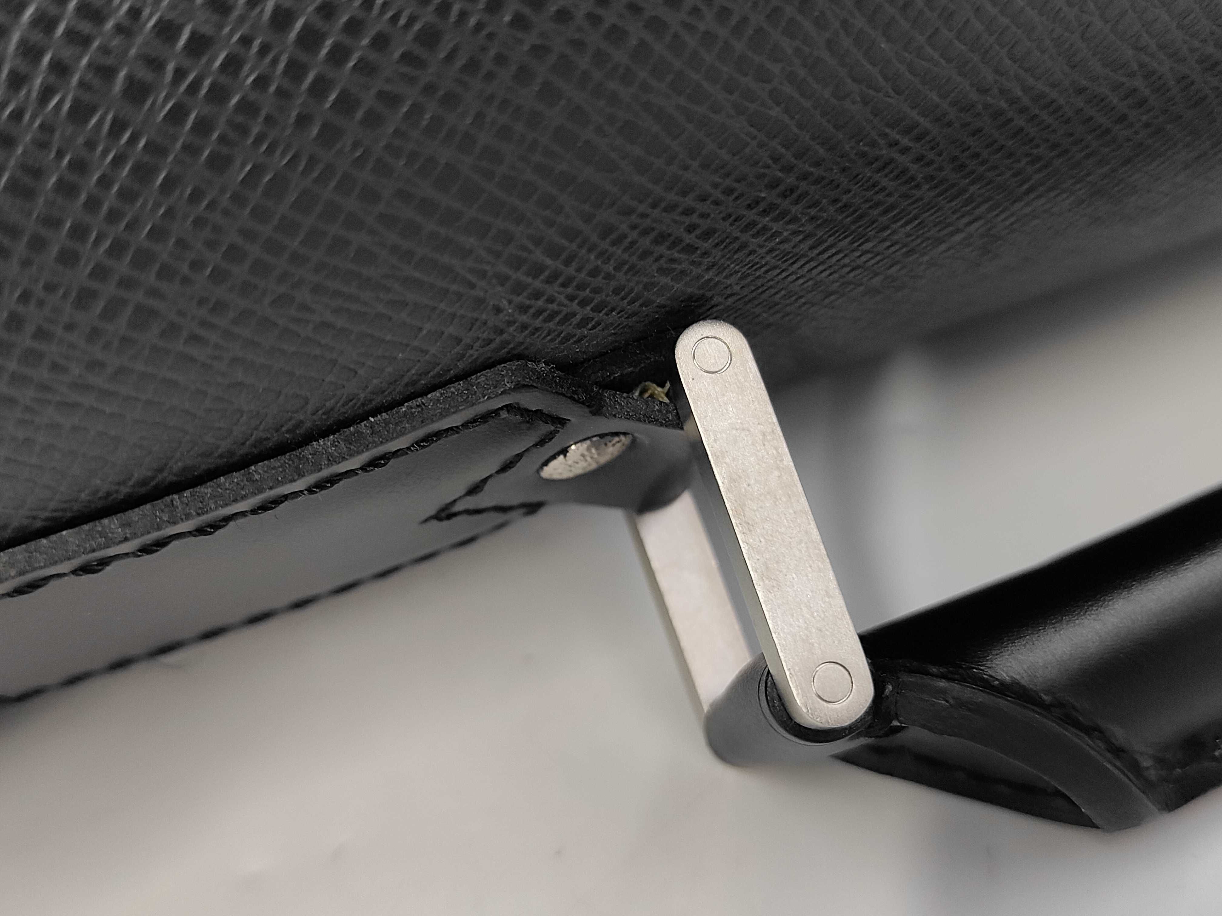 Taiga Leather Garment Bag (Handbag) — view 7