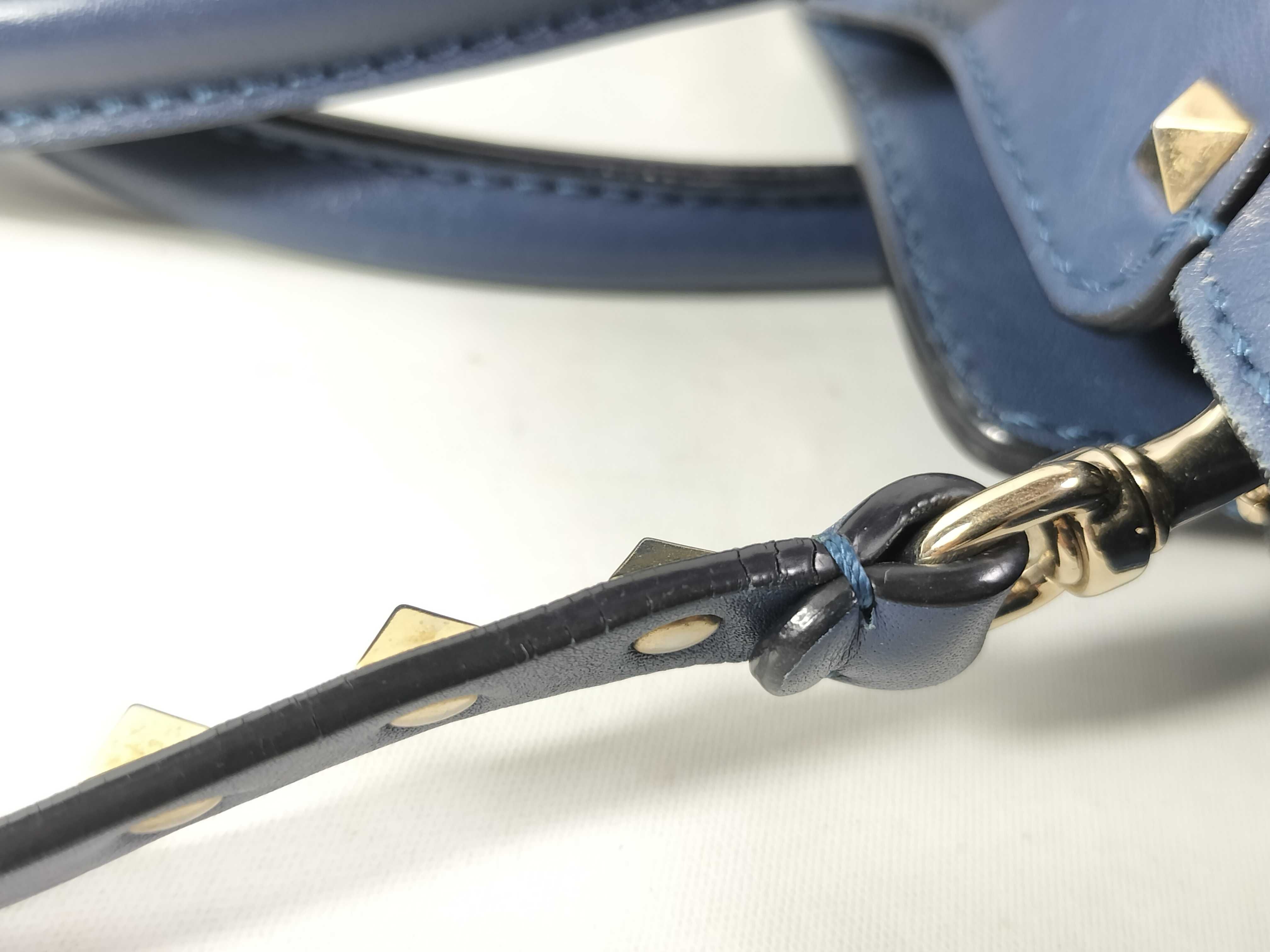 Rockstud 2-Way Handbag, Blue Leather Strap Handbag — view 5