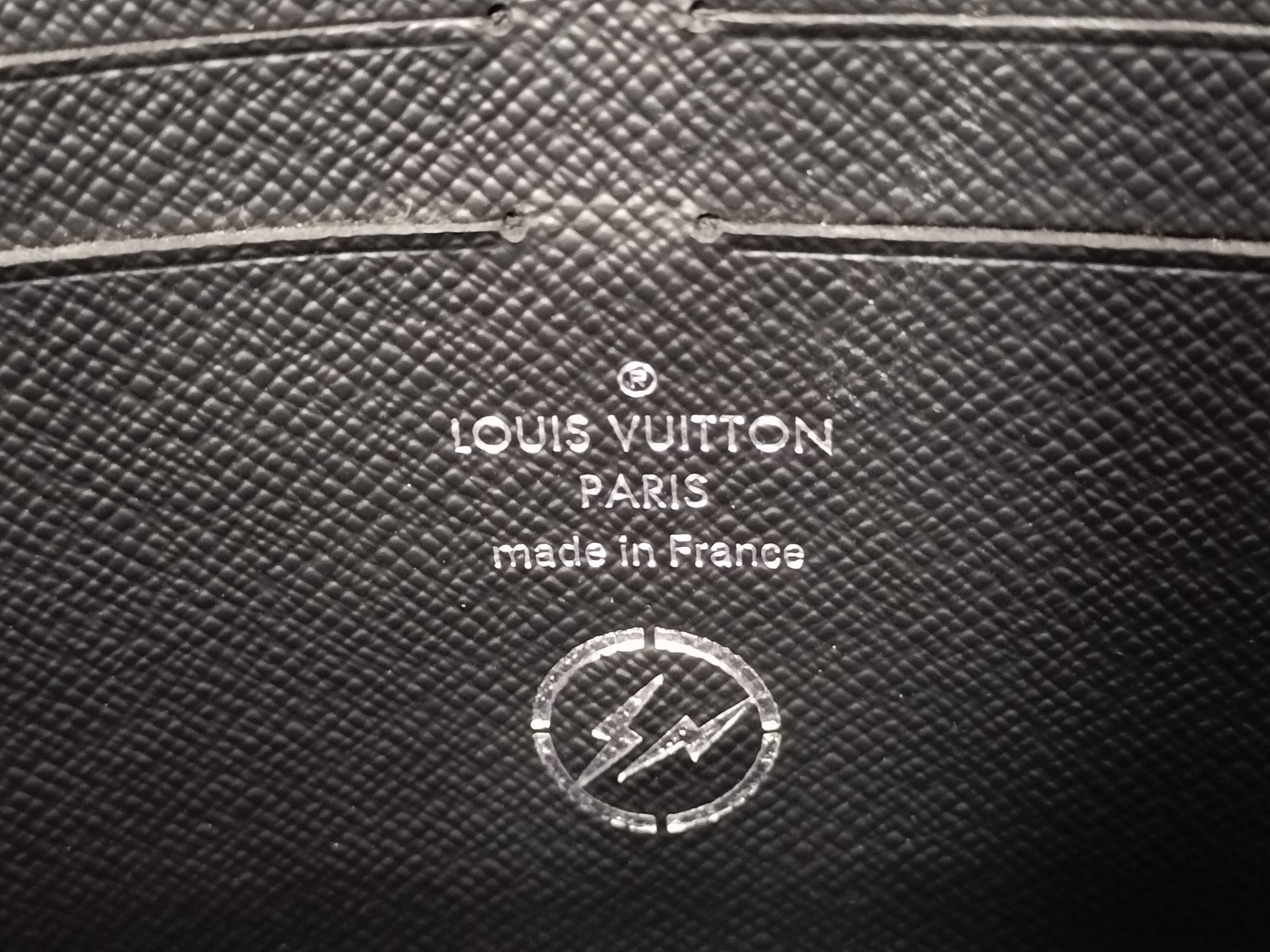 Monogram Eclipse Pochette Voyage M64440 SP1137 Black Clutch Bag — view 6