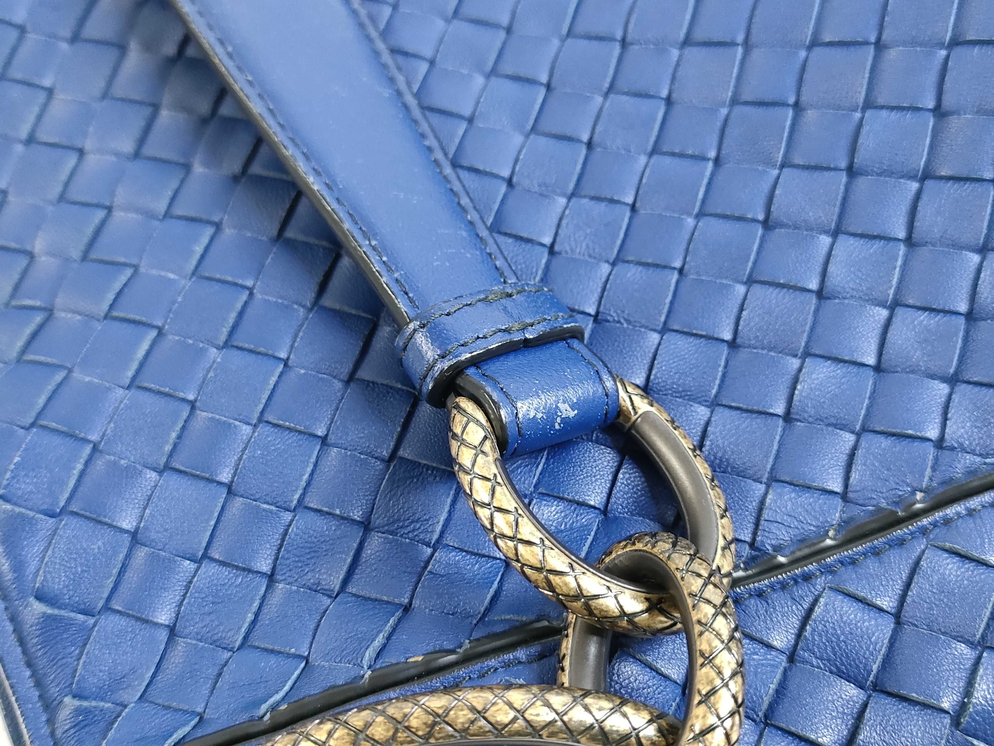 Intrecciato Leather Shoulder Bag, Blue — view 13