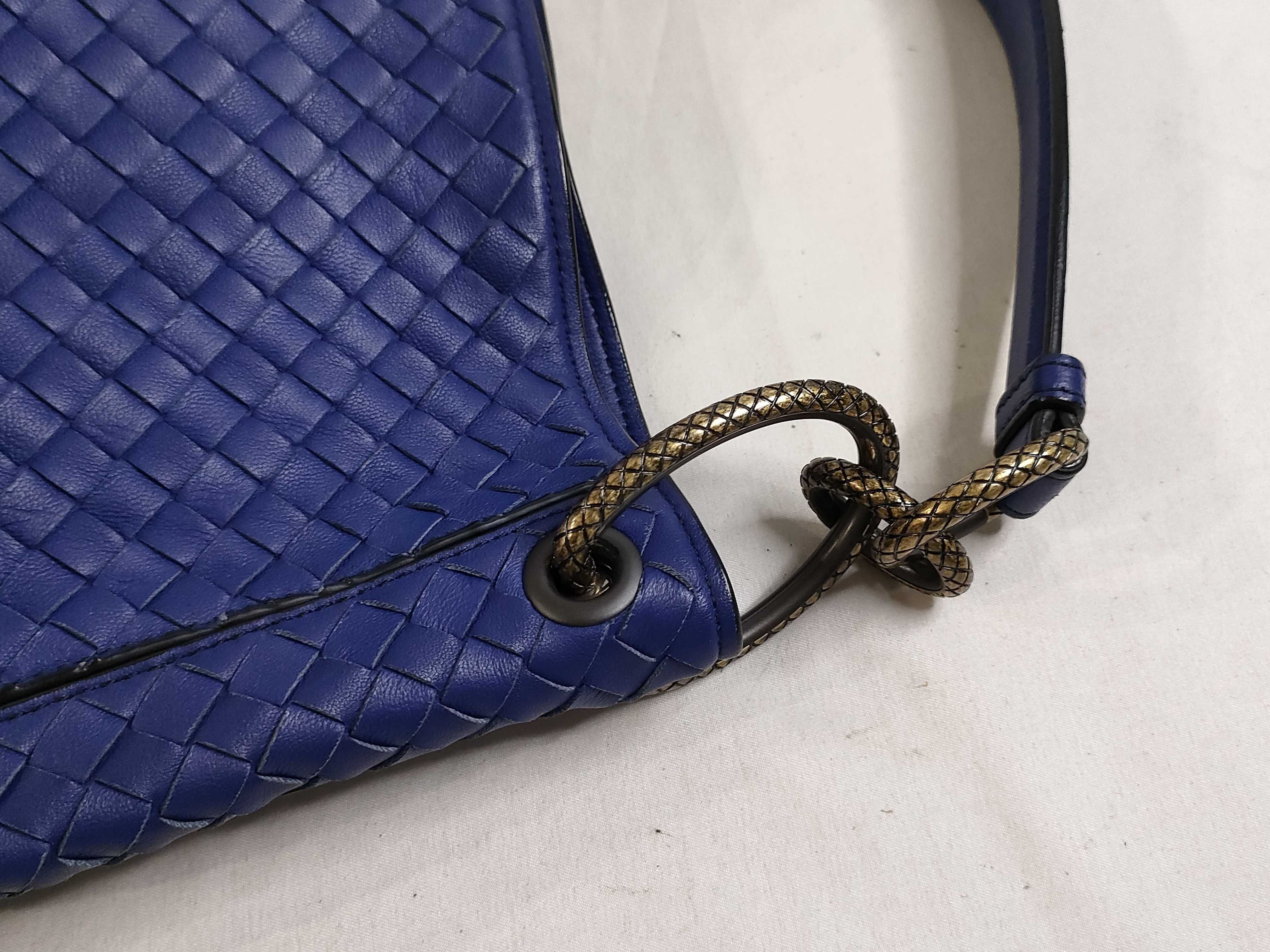 Intrecciato Leather Shoulder Bag, Blue — view 5