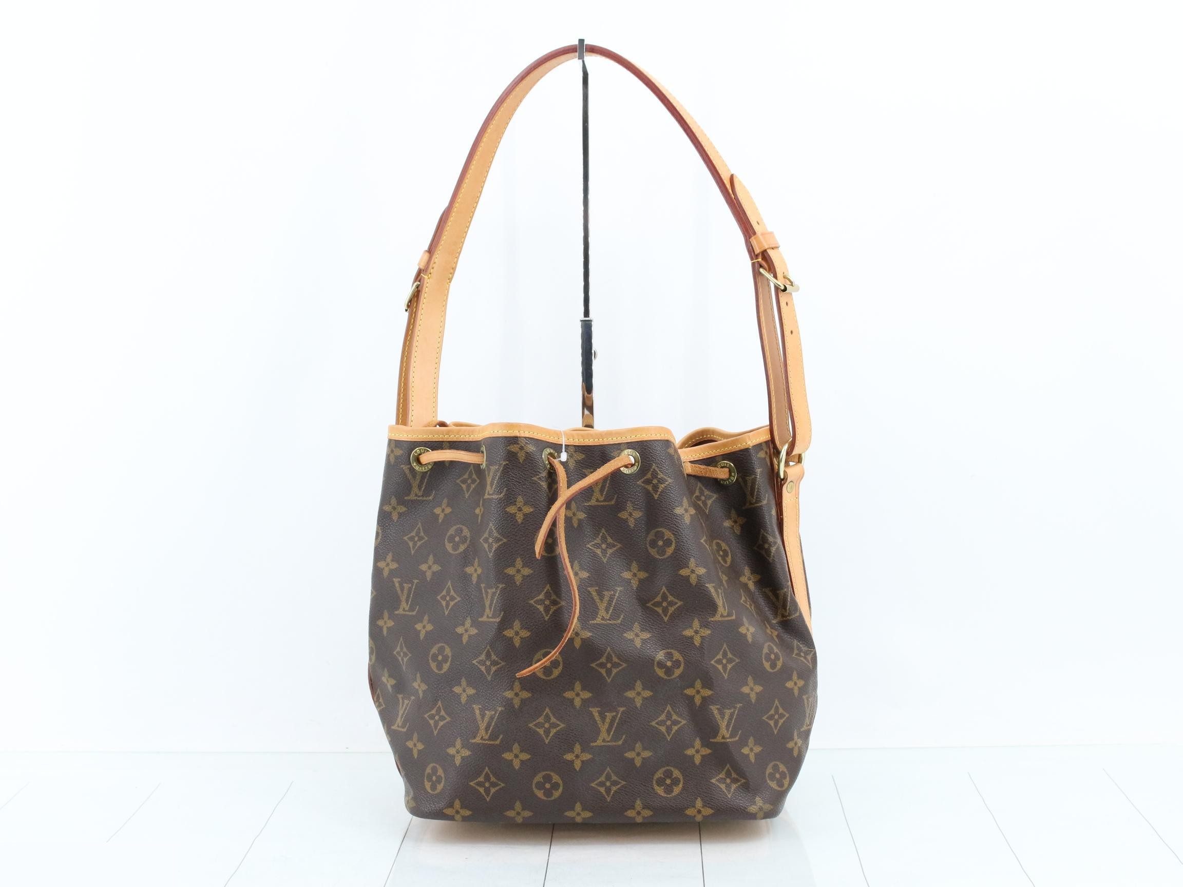 Monogram Petit Noé Shoulder Bag M42226 Brown