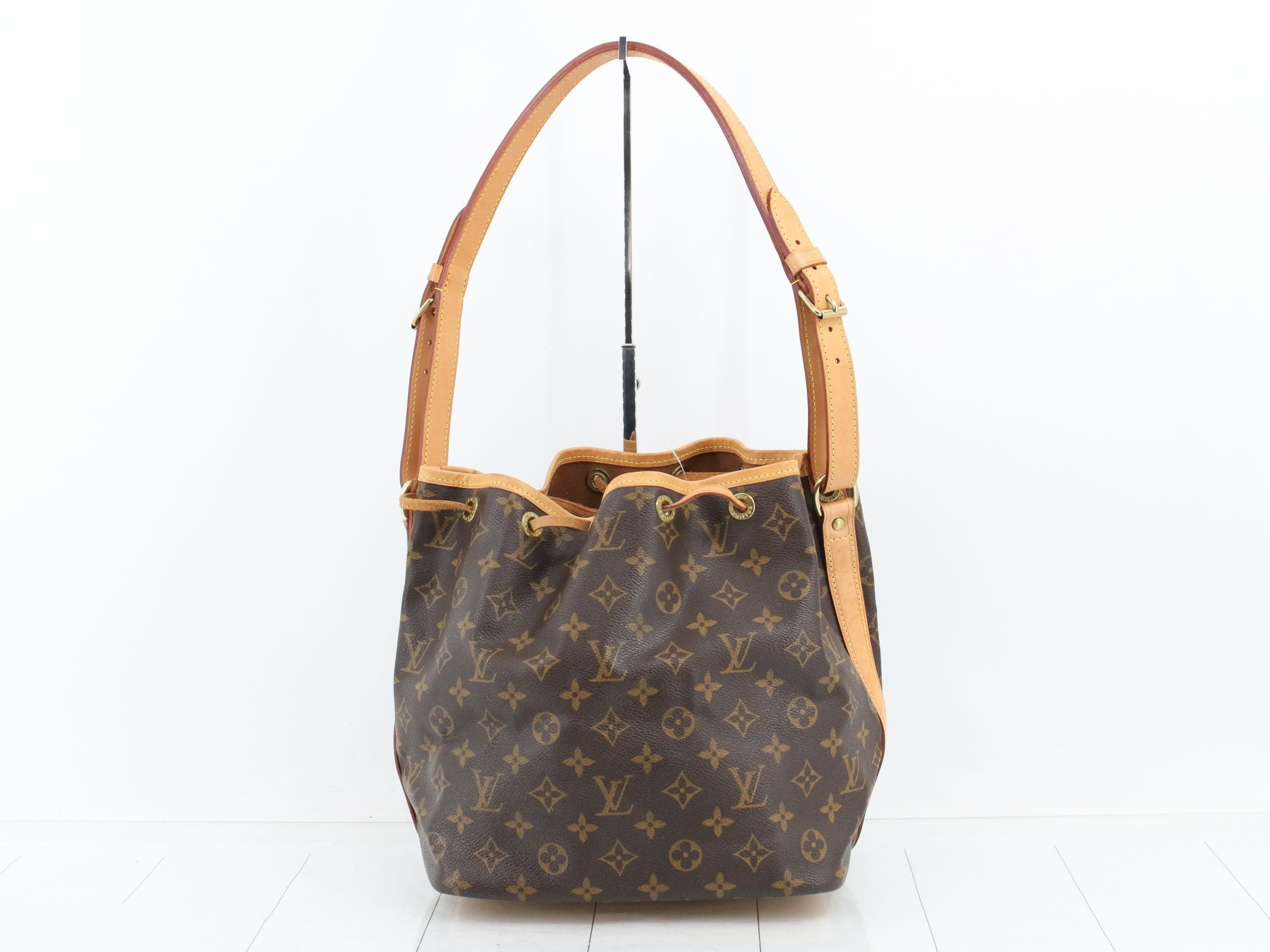 Monogram Petit Noé Shoulder Bag M42226 Brown — view 2