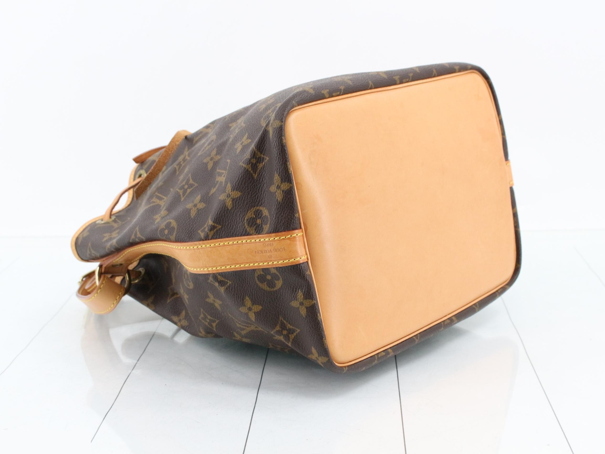 Monogram Petit Noé Shoulder Bag M42226 Brown — view 5