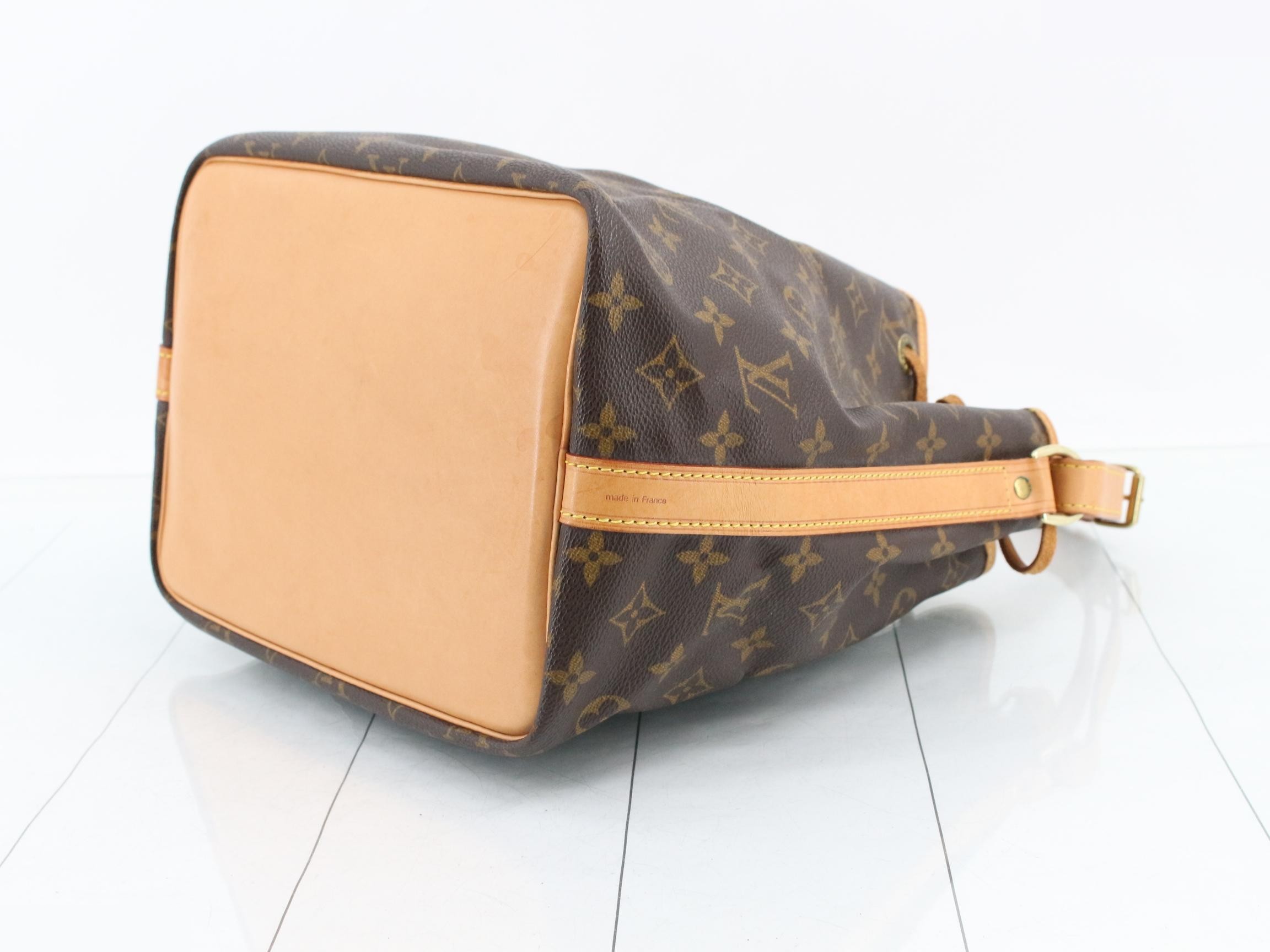 Monogram Petit Noé Shoulder Bag M42226 Brown — view 6
