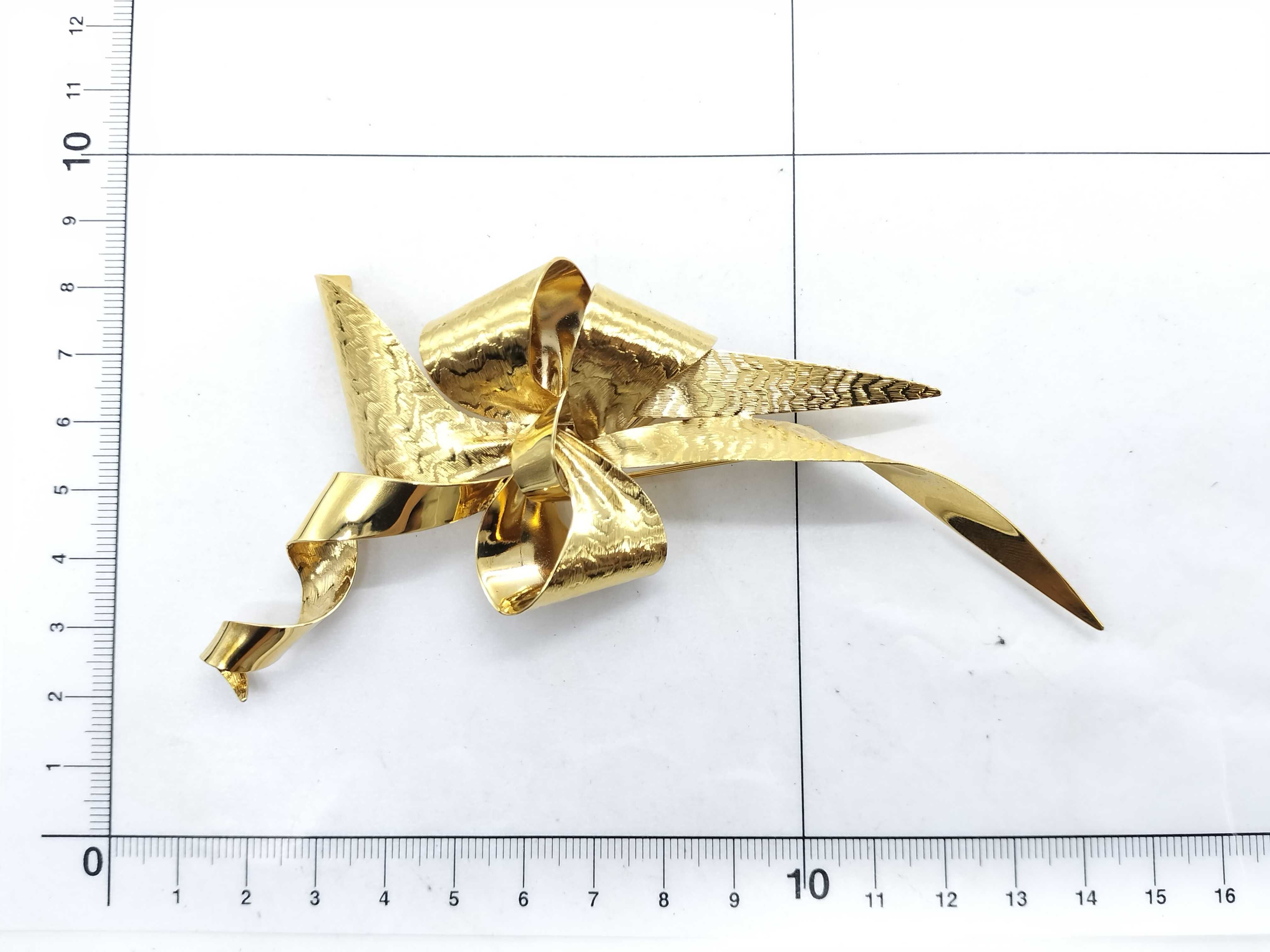Ribbon Motif Brooch — view 6