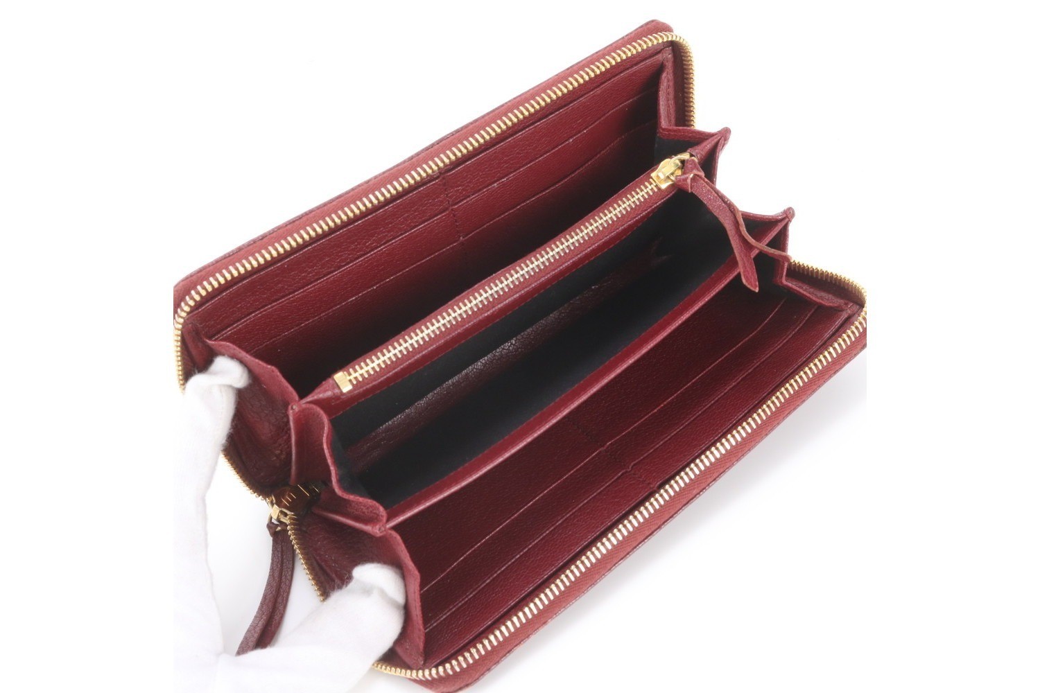 Classic leather long wallet, round zipper closure. — view 5