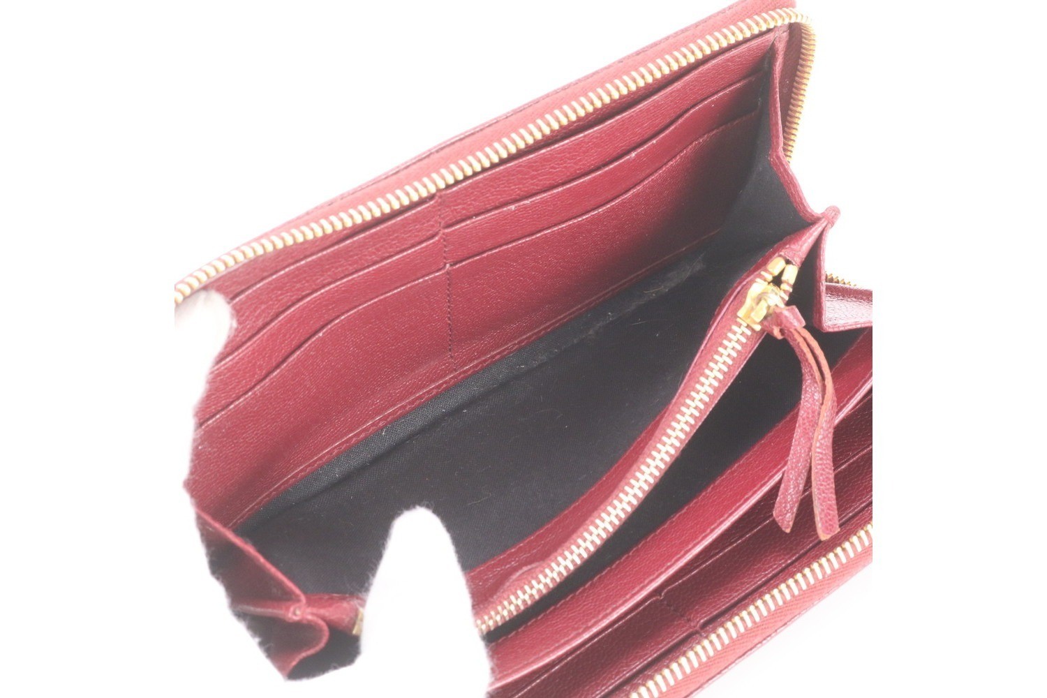 Classic leather long wallet, round zipper closure. — view 6