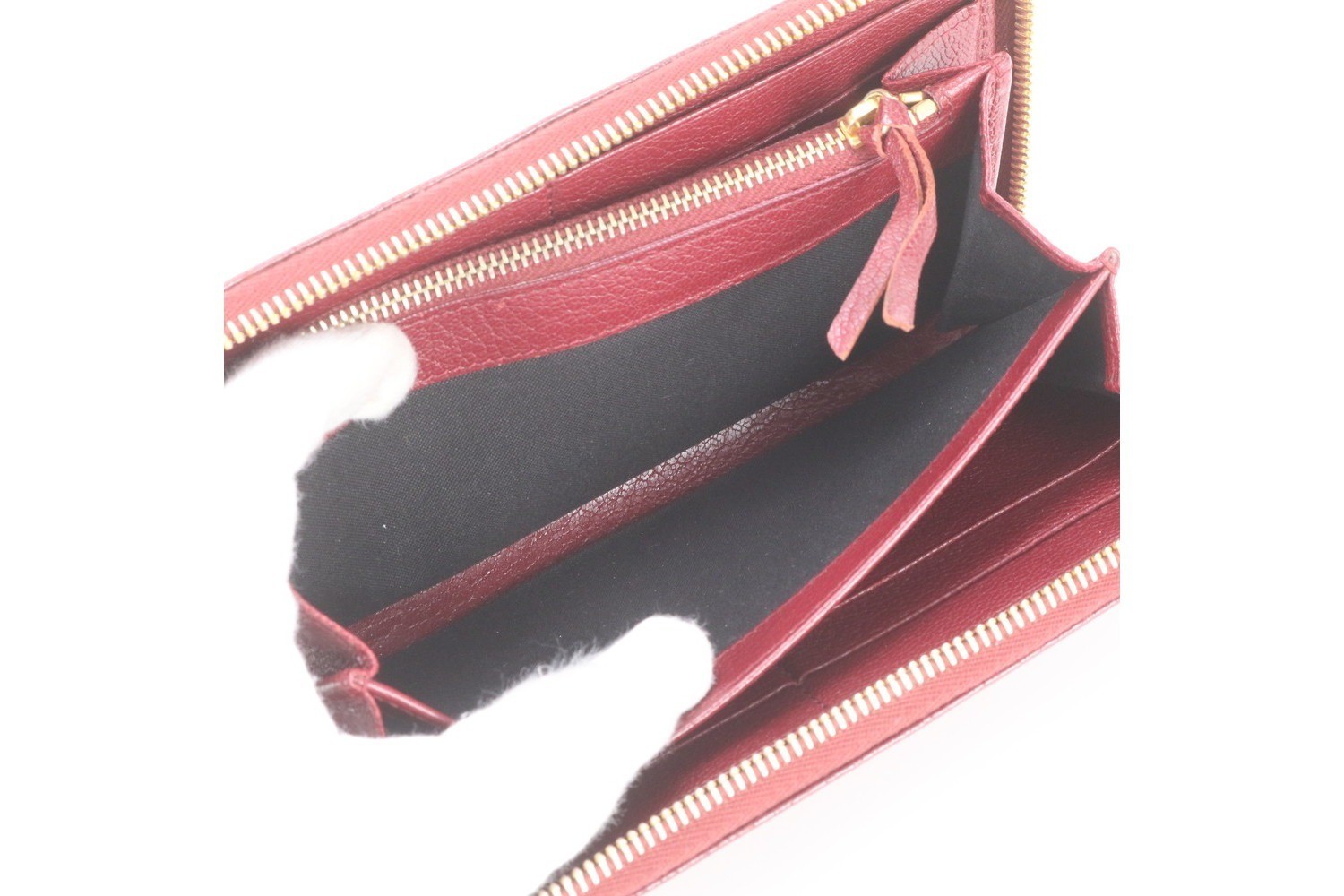 Classic leather long wallet, round zipper closure. — view 7