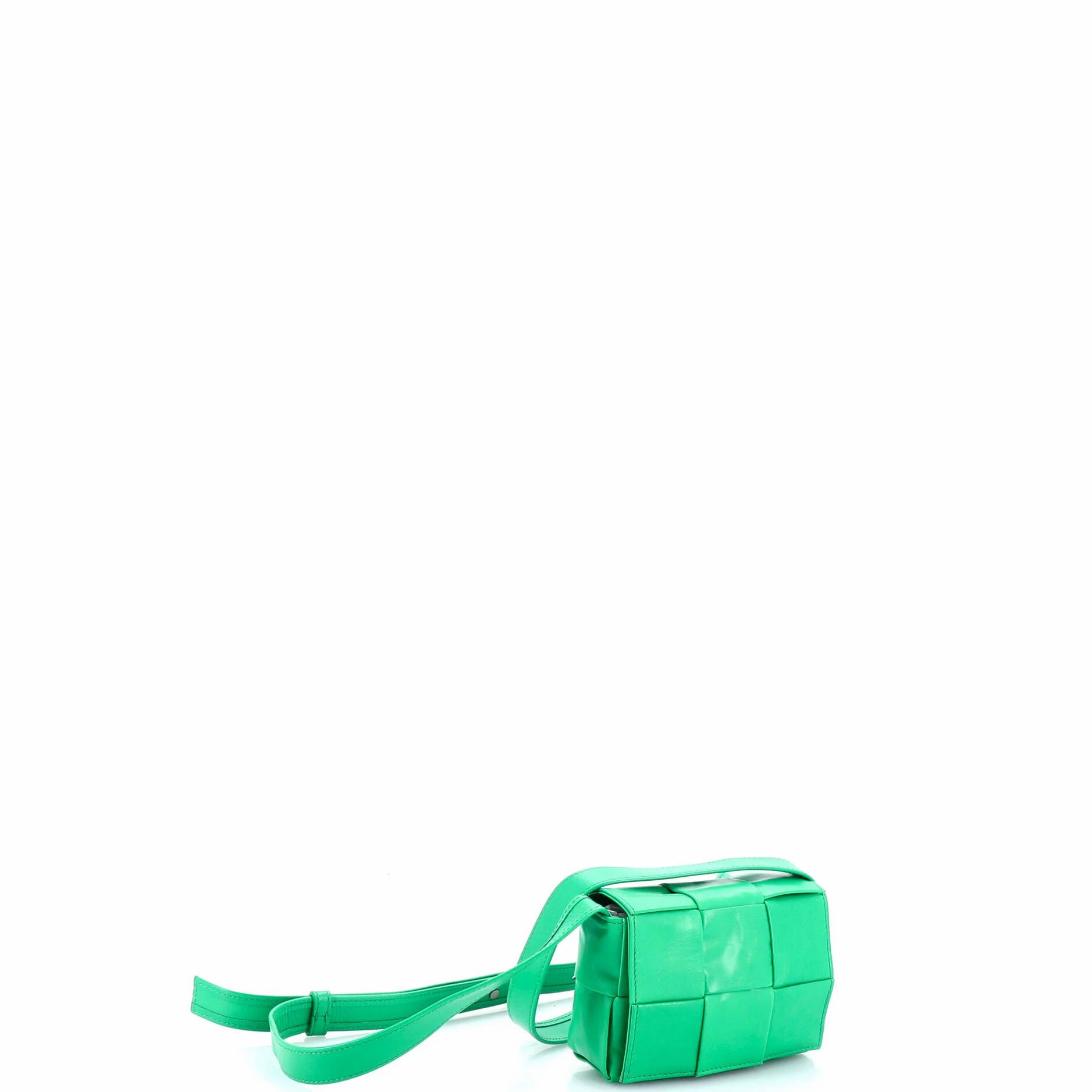 Cassette Crossbody Bag Maxi Intrecciato Leather Candy — view 2