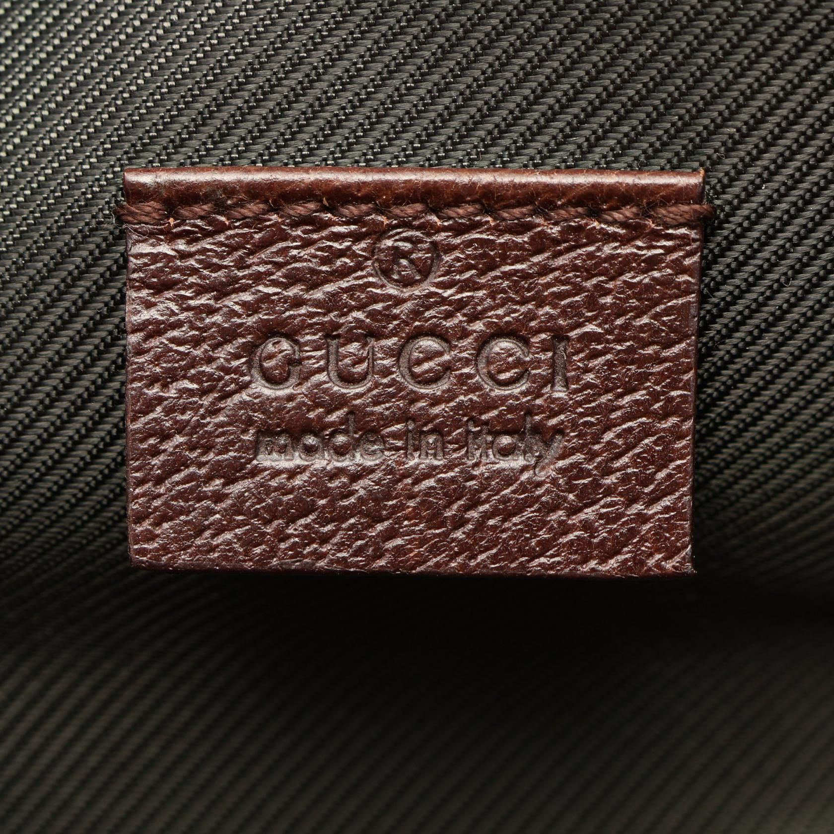 GG Canvas Vanity Case — view 4