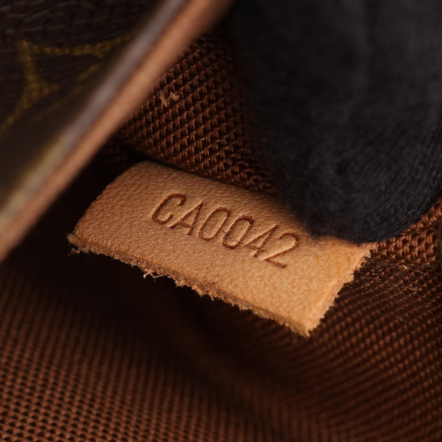 Pochette Gange, Monogram — view 5