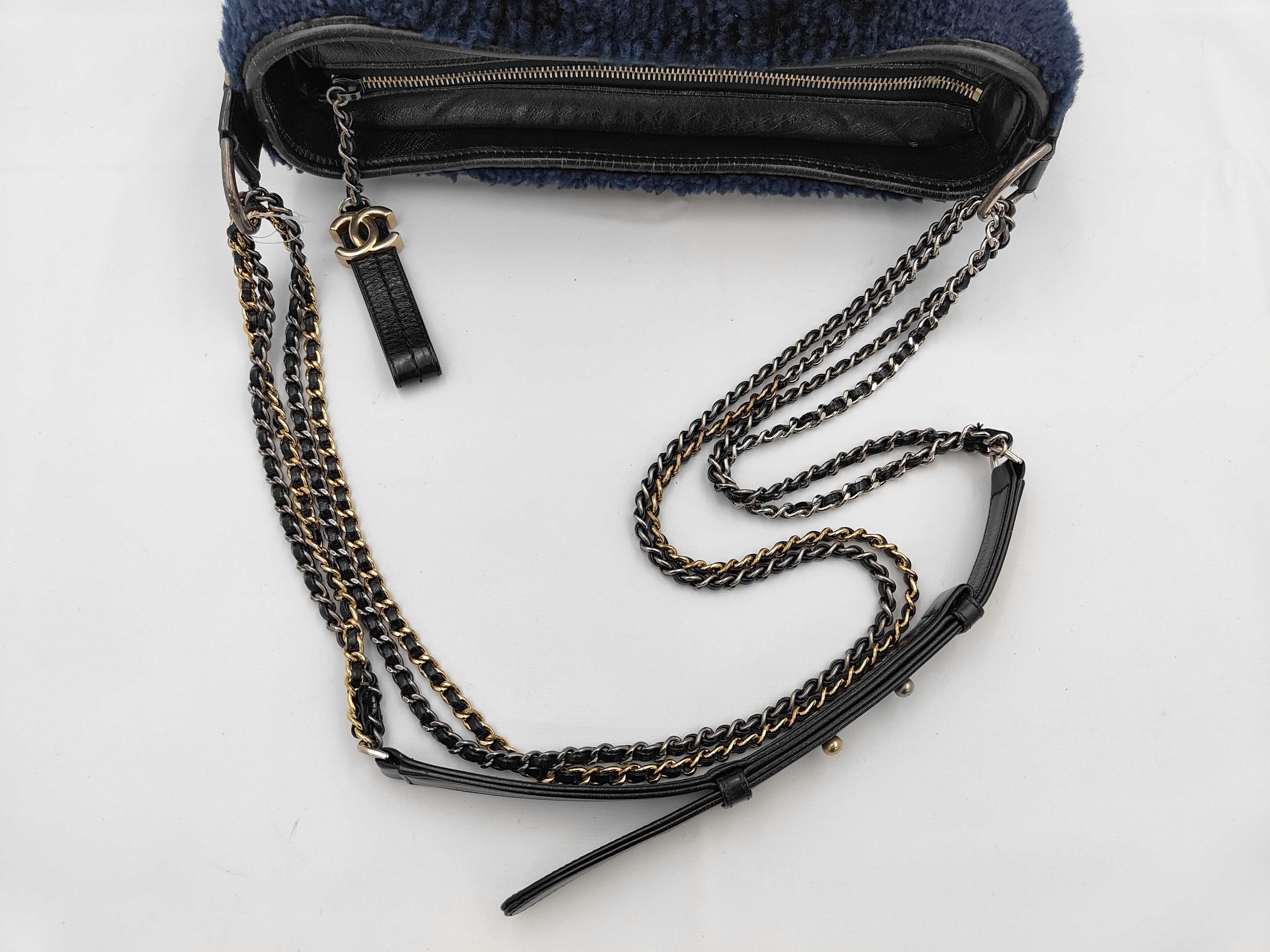Gabrielle Chain Shoulder Bag, Serial Number 26 (8 digits), SG Hardware — view 3