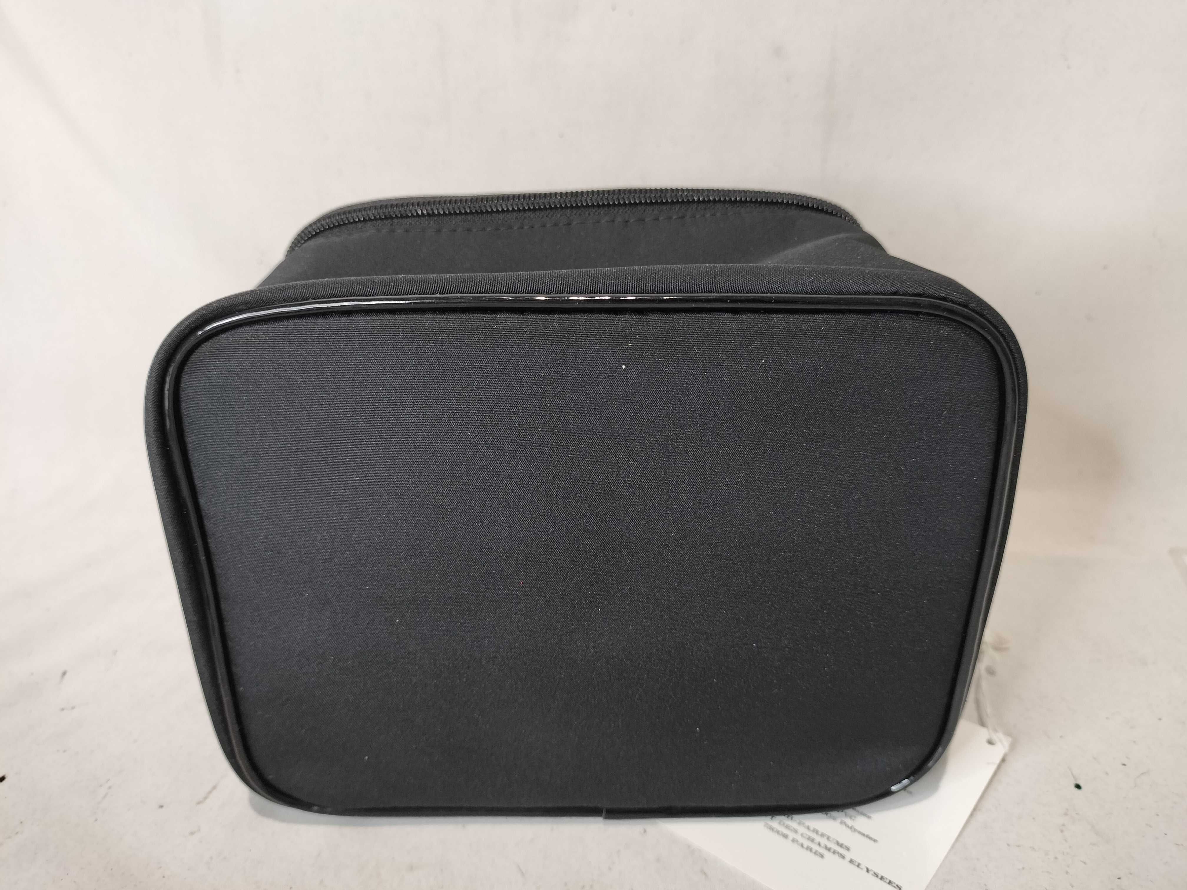 pouch — view 7