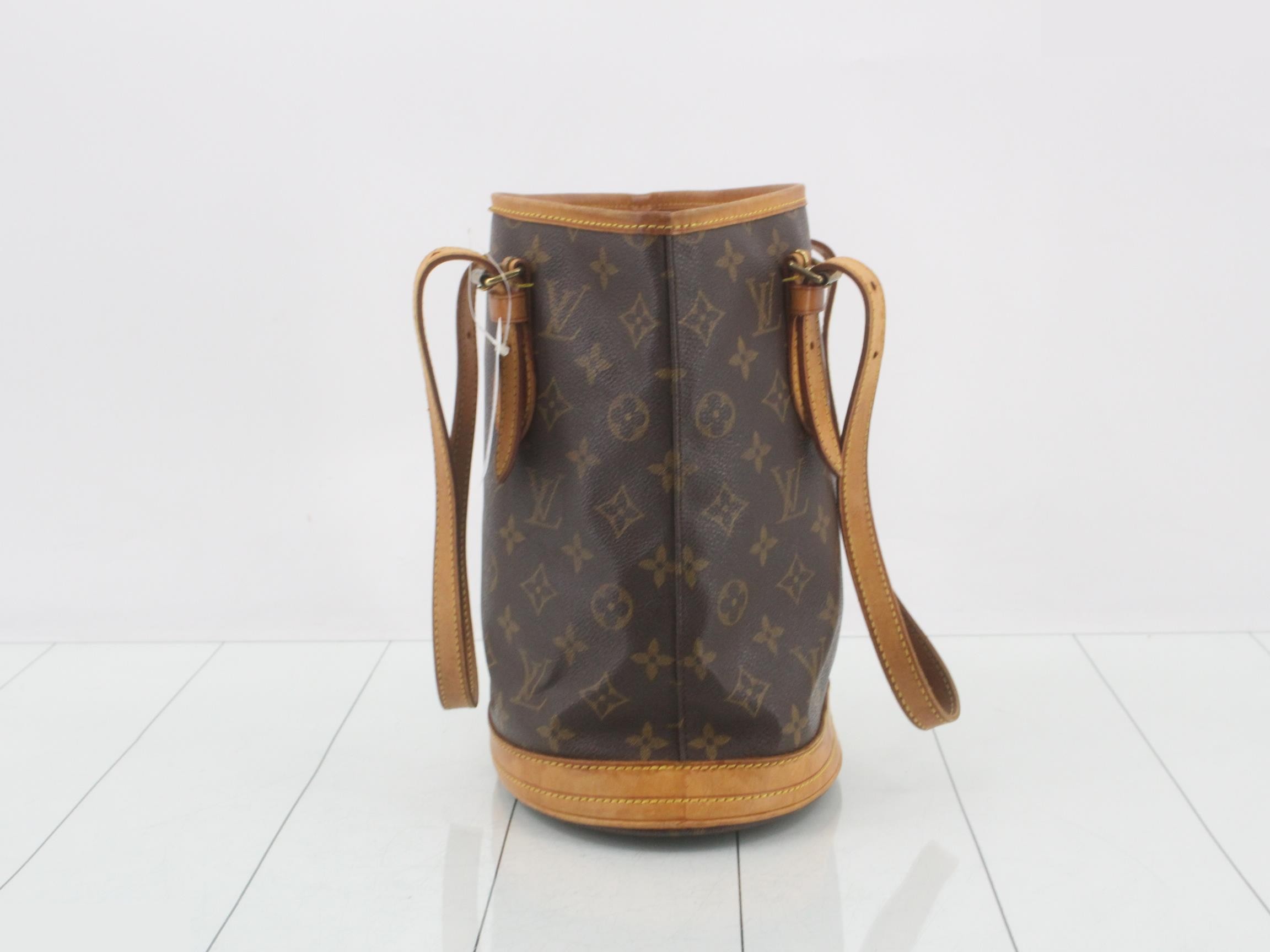 M42238 Bucket PM FL0022 — view 3